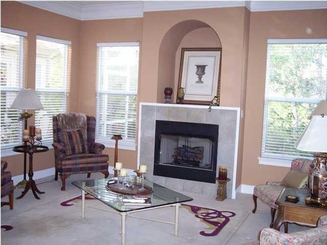 FAIRWAY VILLAS - Residential