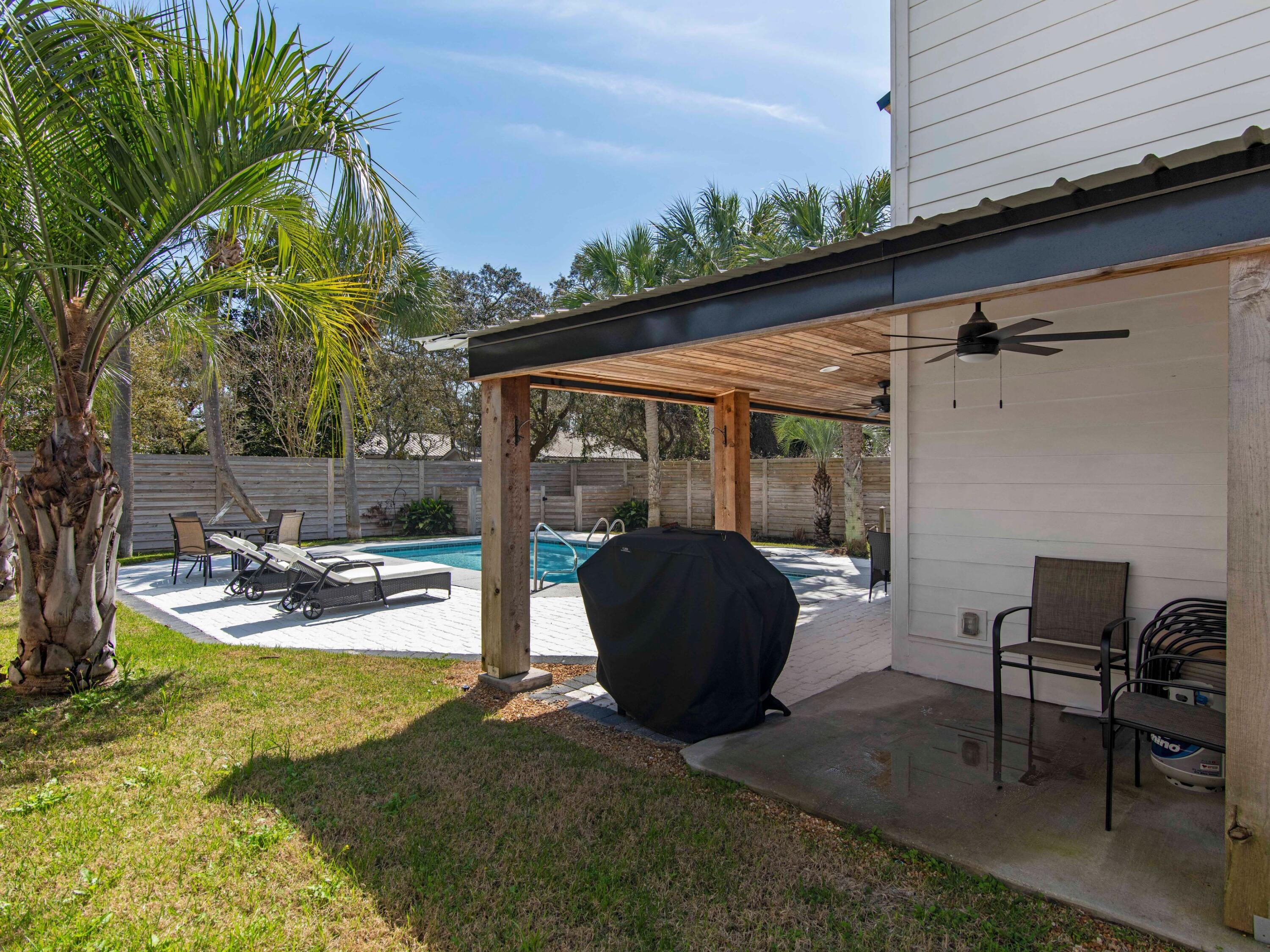 CRYSTAL BEACH - Residential