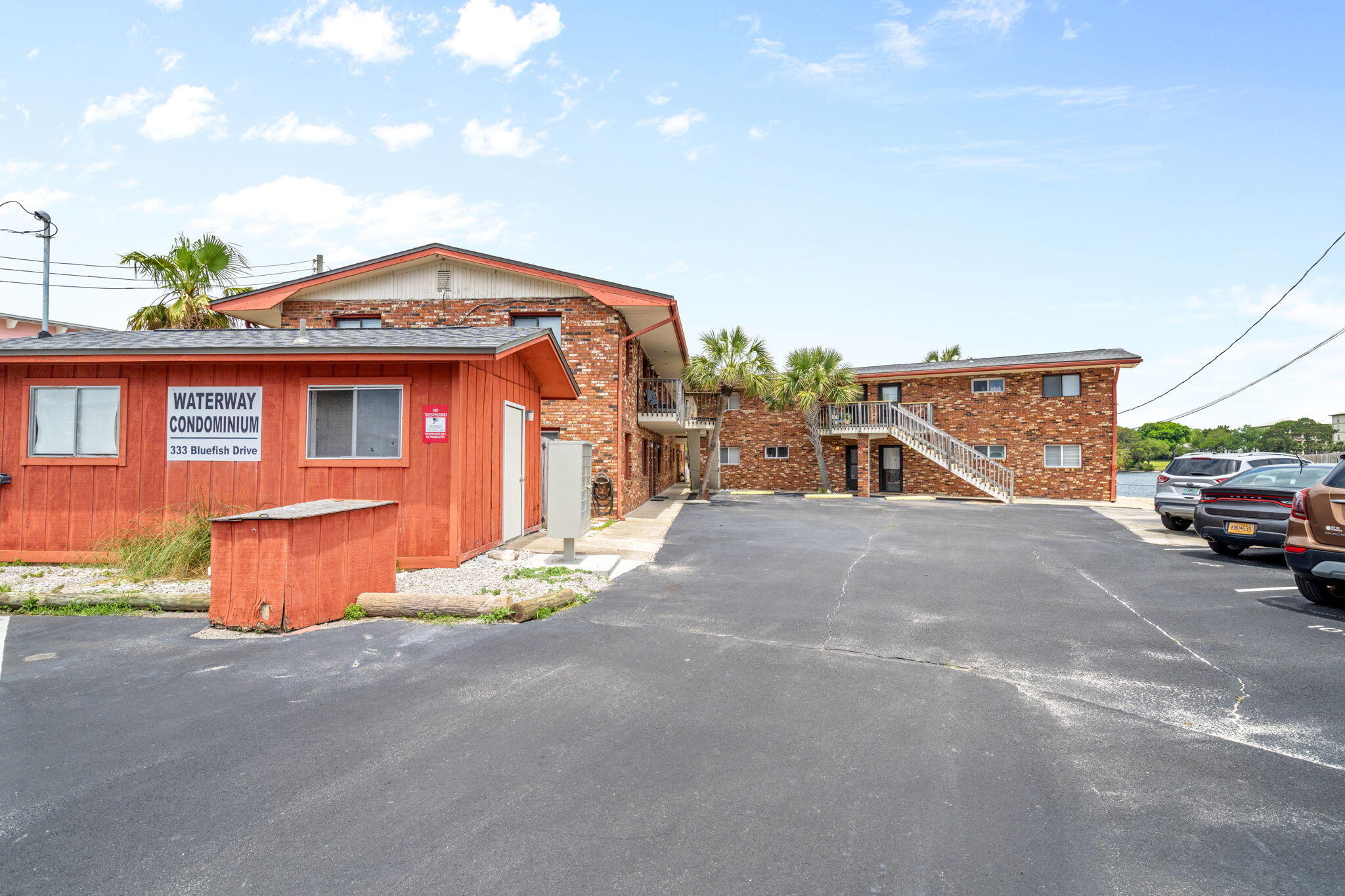 Lease October 5th- March 15th- utilities included plus internet. 2 bedroom condo located directly on the Intercoastal with a deeded deep water boat slip. Owner has freshened up the unit with new LV flooring, and fresh coat of paint. Condo comes with 1 deeded parking space. Plenty of overflow parking in guest spaces. Kitchen is equipped with custom cabinetry with soft closing and duck tail drawers. Granite countertops in both the kitchen and bathroom. Out back you will find your very own deeded boat space, a private beach, a fish station, and a small boat ramp-the perfect place to launch a paddle board or small watercraft. The private beach is the ultimate place to watch the sunset, chill and grill while watching the dolphins play and the boat traffic pass through on their way to Destin, Navarre and beyond.
Both bedrooms have a water views with the master bedroom having a picturesque view of the Intercoastal. Condo is a short walk to public beach access #1, plenty of bars and some of the best restaurants the Emerald Coast has to offer. It's the best of both world- the Intercoastal and the beach!
Unit will come furnished
Condo is for sale.
Tenant MUST comply with showings with proper notification.
Tenant to agree to a 6 week cancellation notice in case of sale.