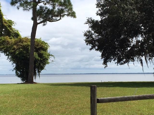 DOLPHIN COVE ESTATES - Land