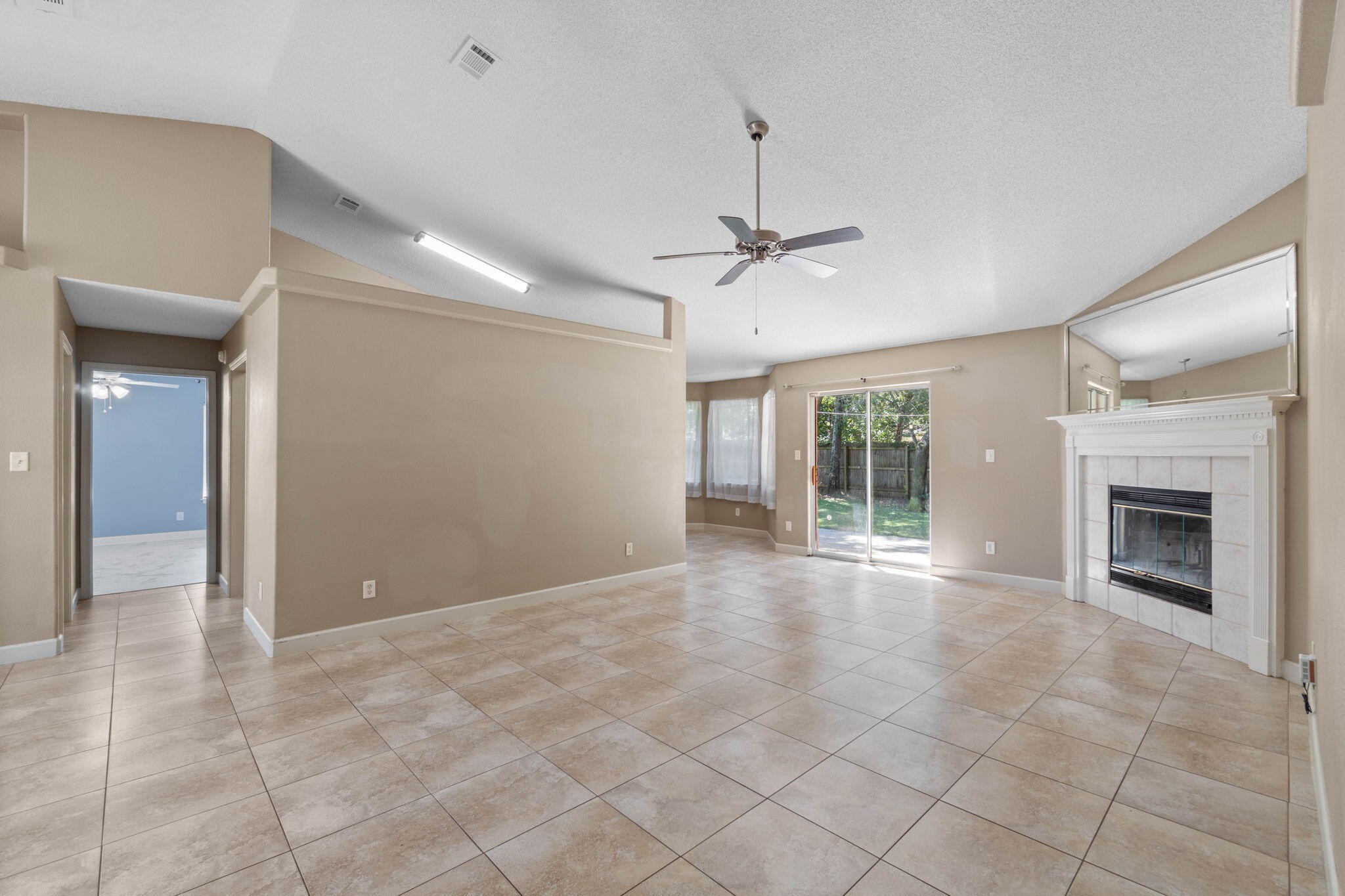 VILLA DANIELLE - Residential Lease