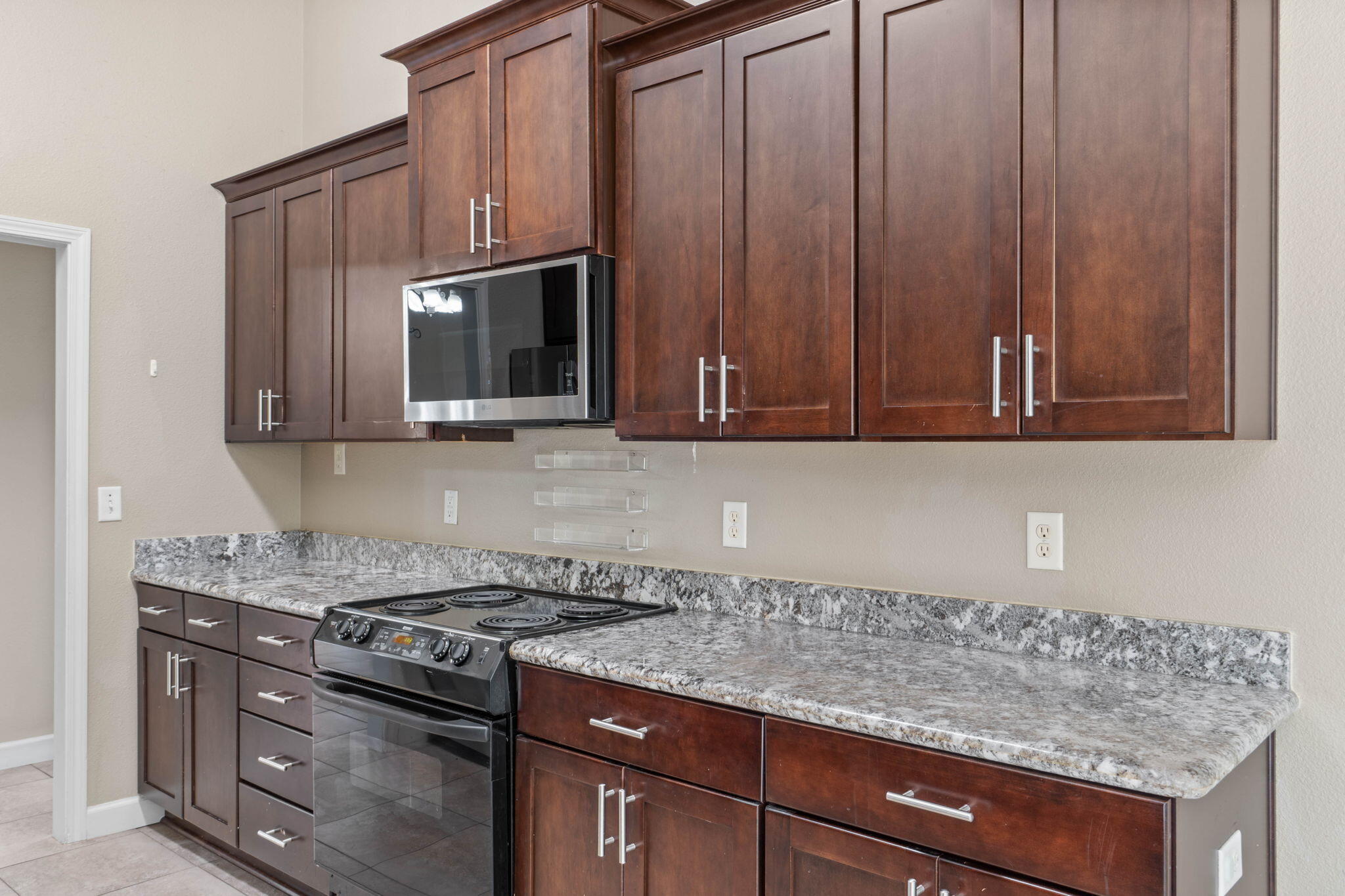VILLA DANIELLE - Residential Lease