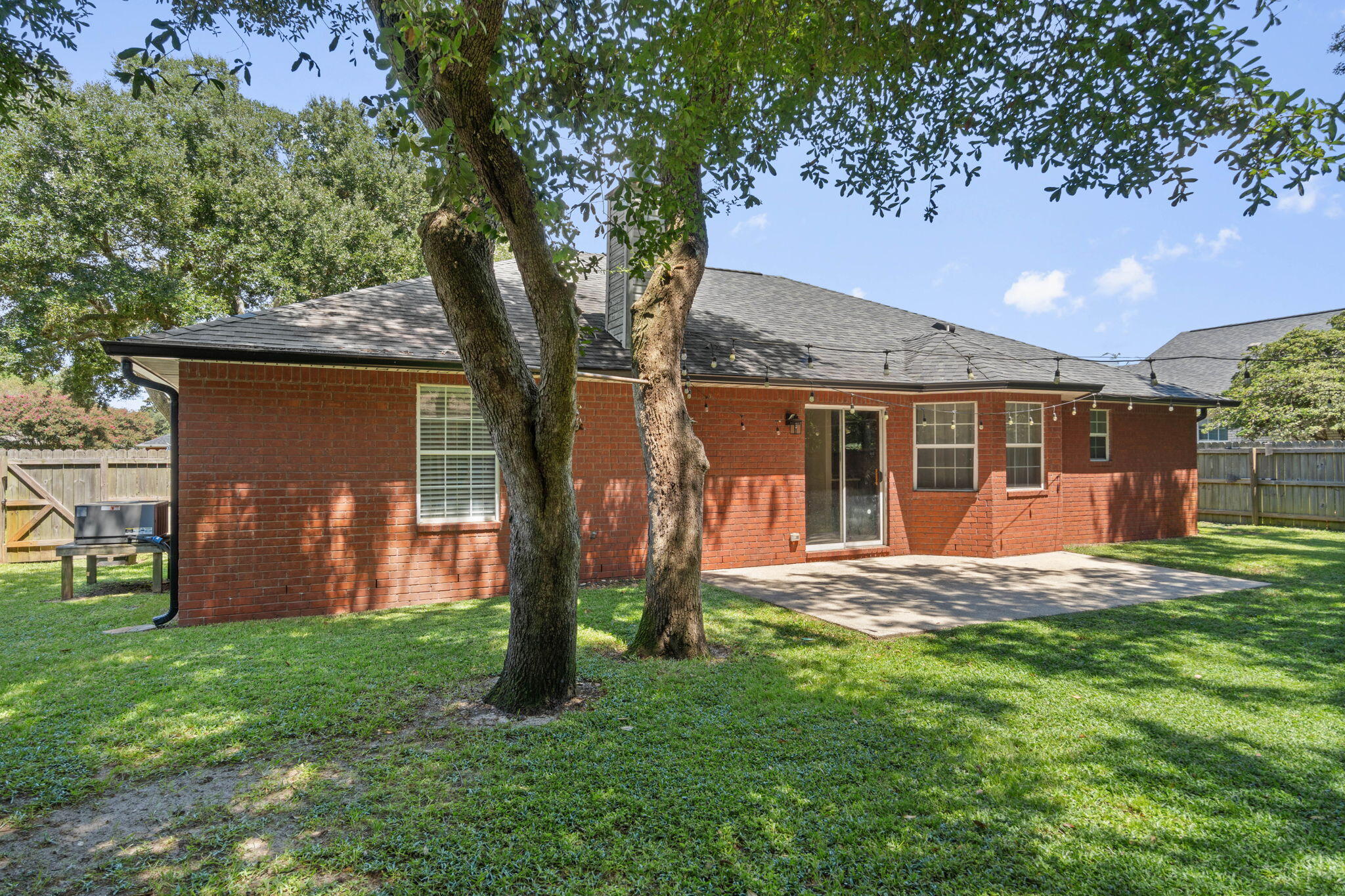 VILLA DANIELLE - Residential Lease