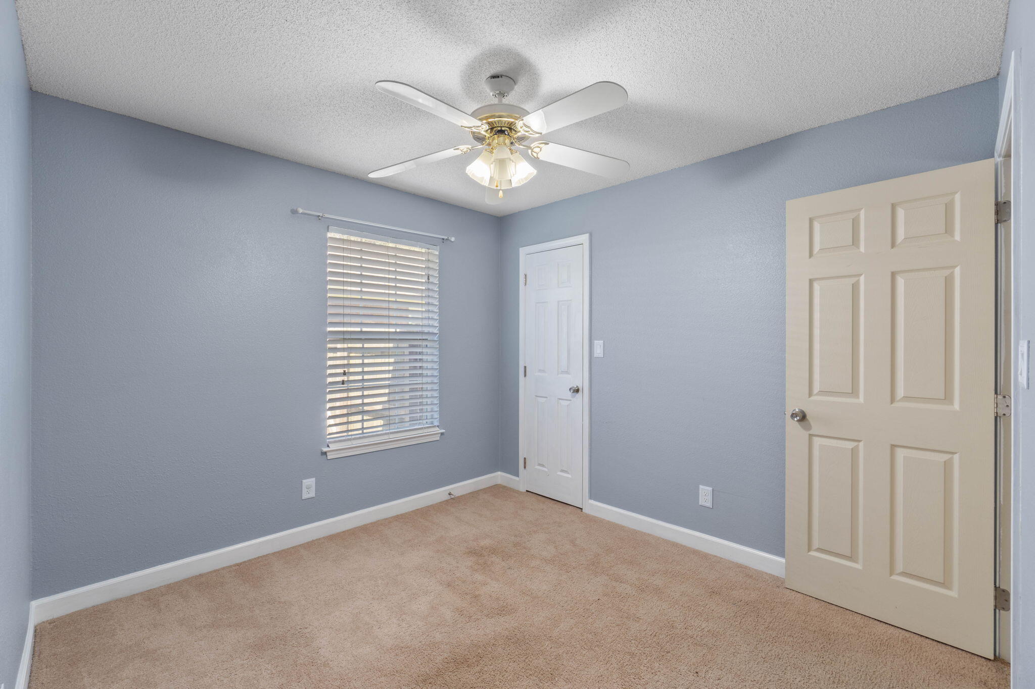 VILLA DANIELLE - Residential Lease
