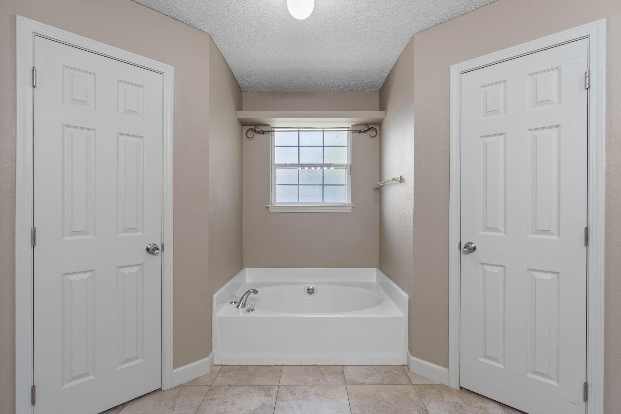 VILLA DANIELLE - Residential Lease