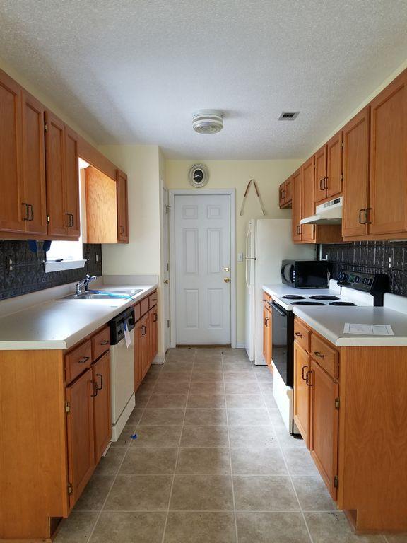 BRACKIN HEIGHTS S/D - Residential Lease