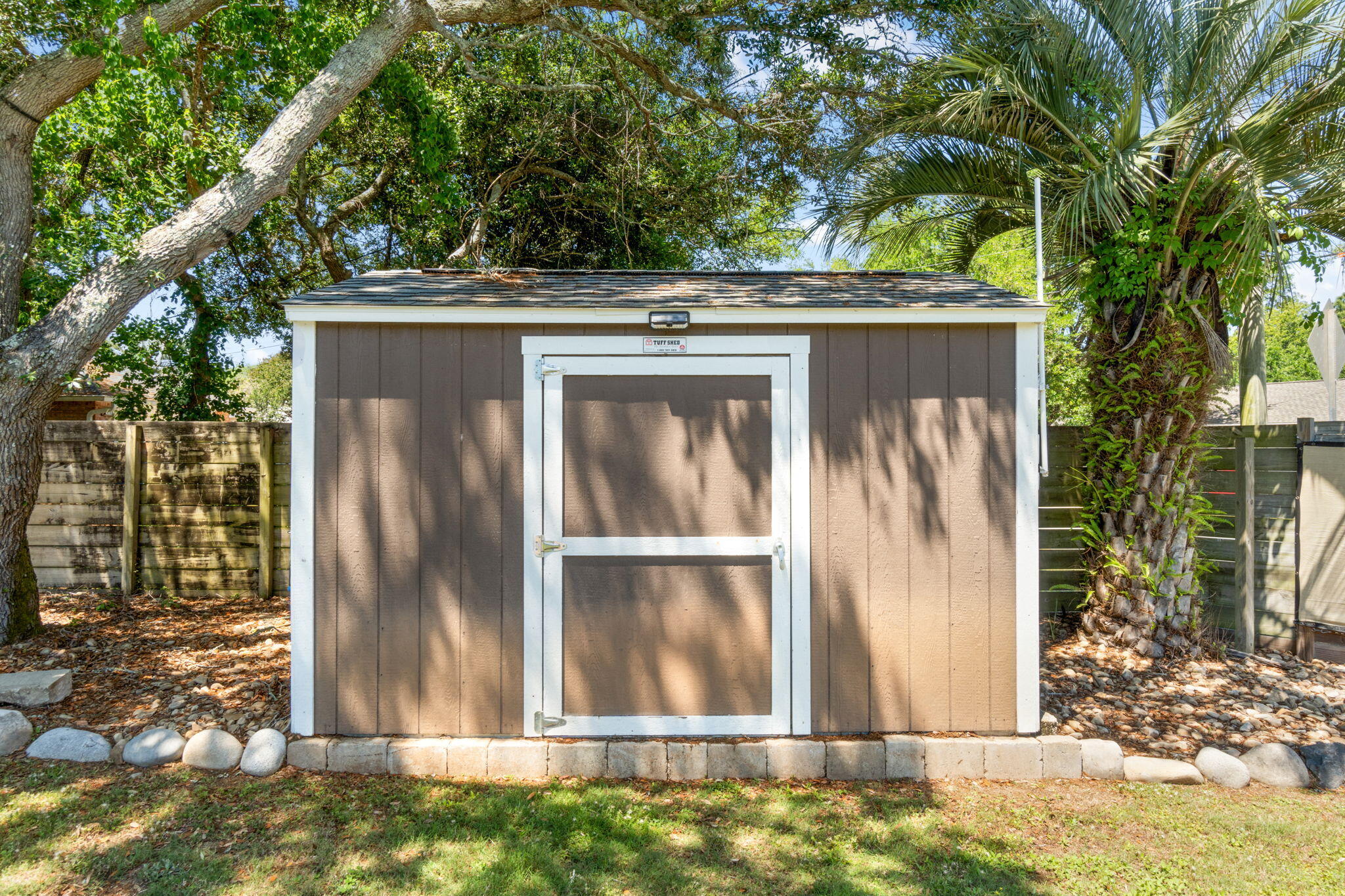 COUNTRY BREEZE ESTATES - Residential
