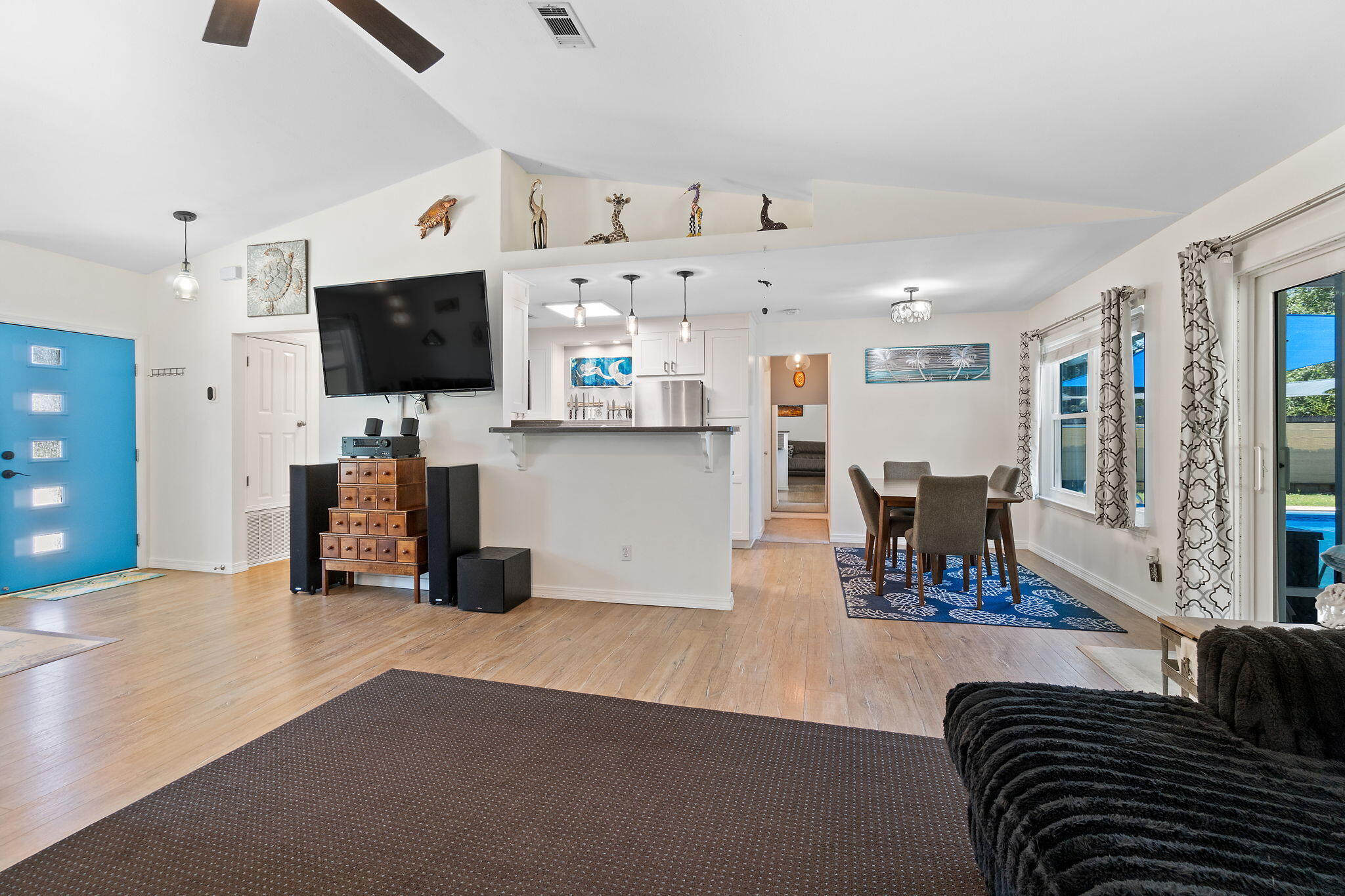 COUNTRY BREEZE ESTATES - Residential