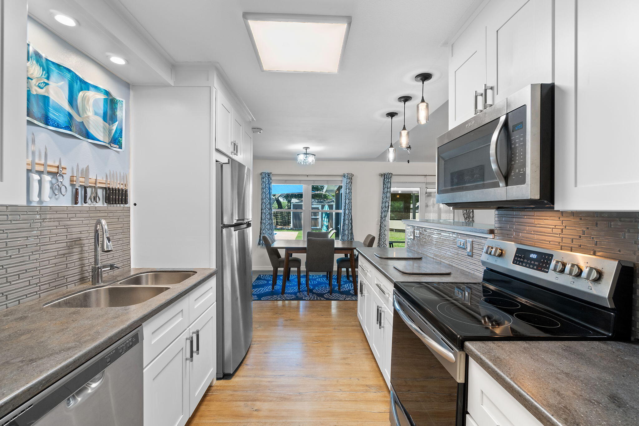 COUNTRY BREEZE ESTATES - Residential