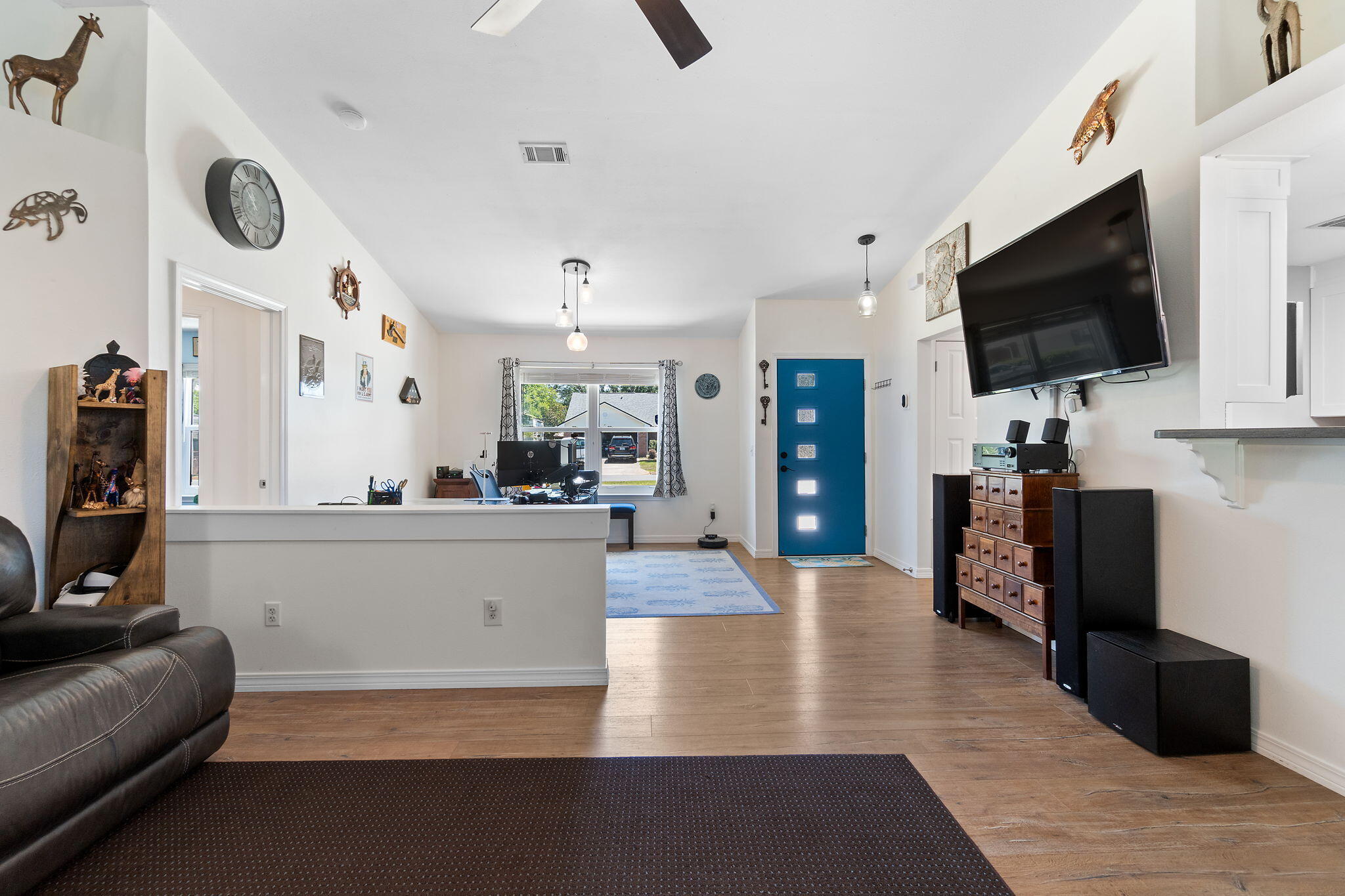 COUNTRY BREEZE ESTATES - Residential