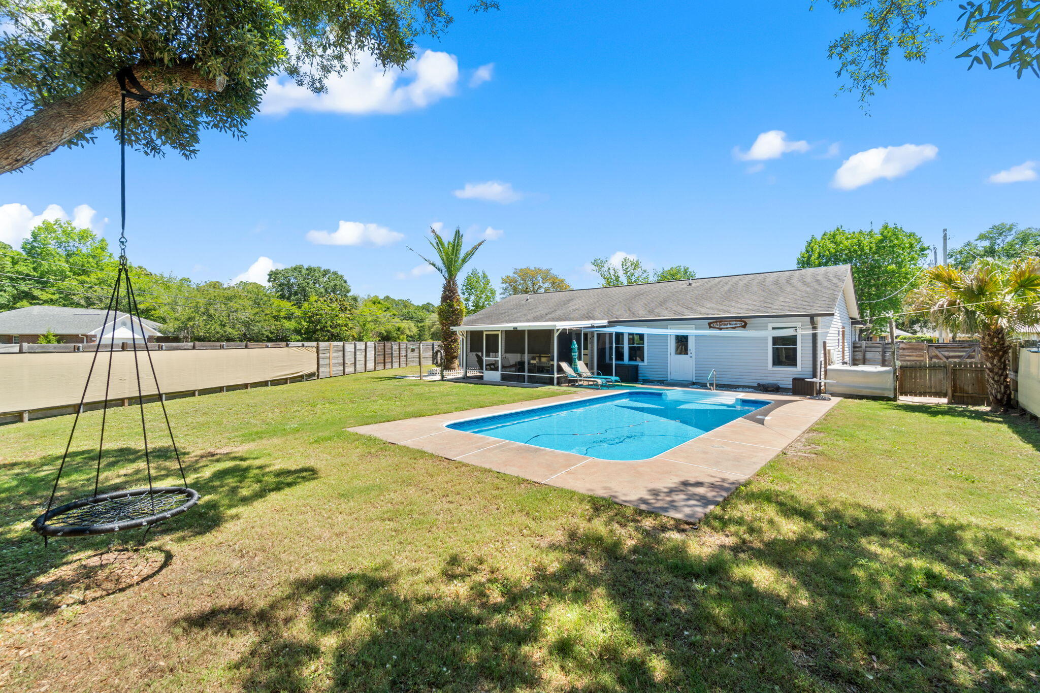 COUNTRY BREEZE ESTATES - Residential