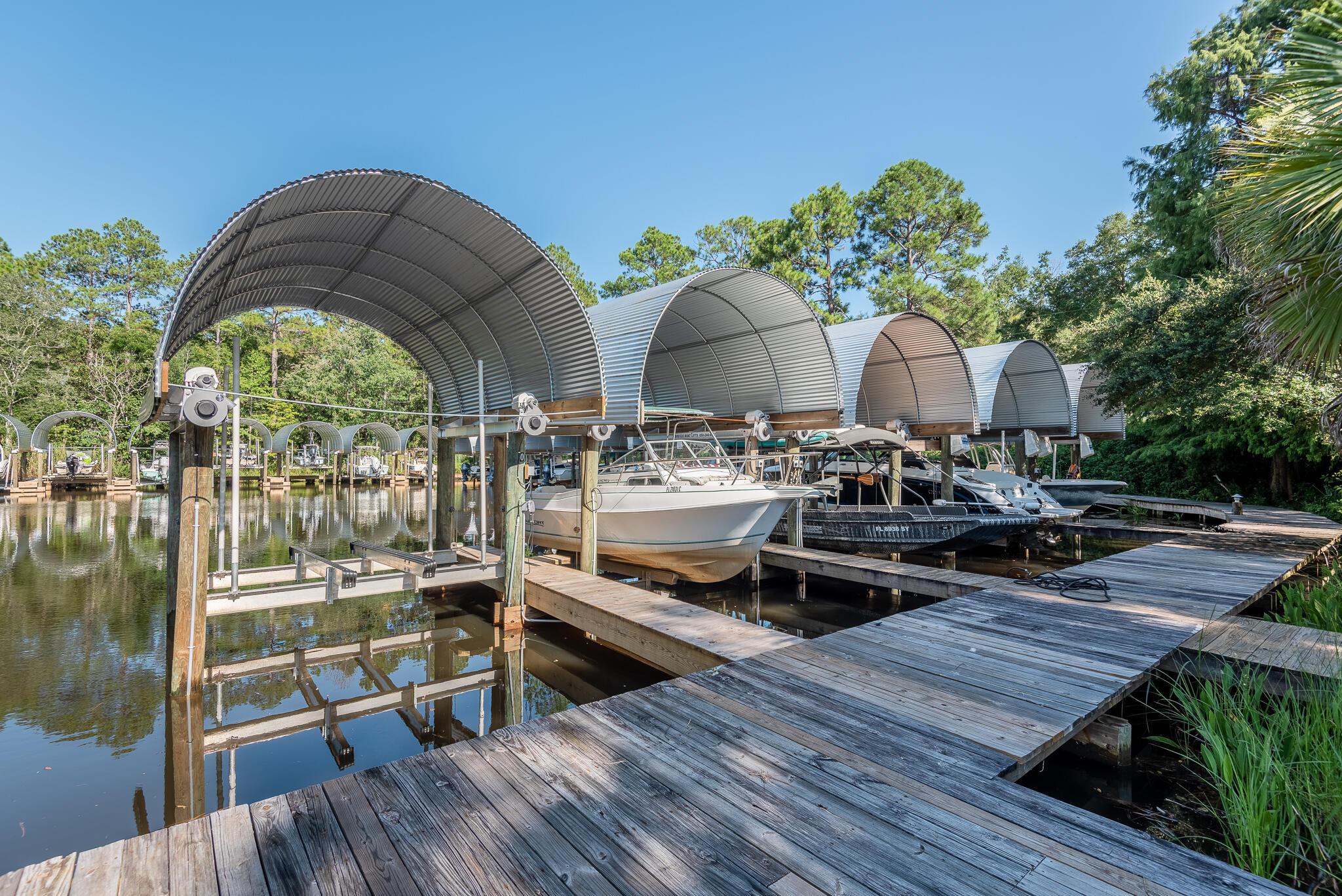 GRAYTON BAYOU - Residential