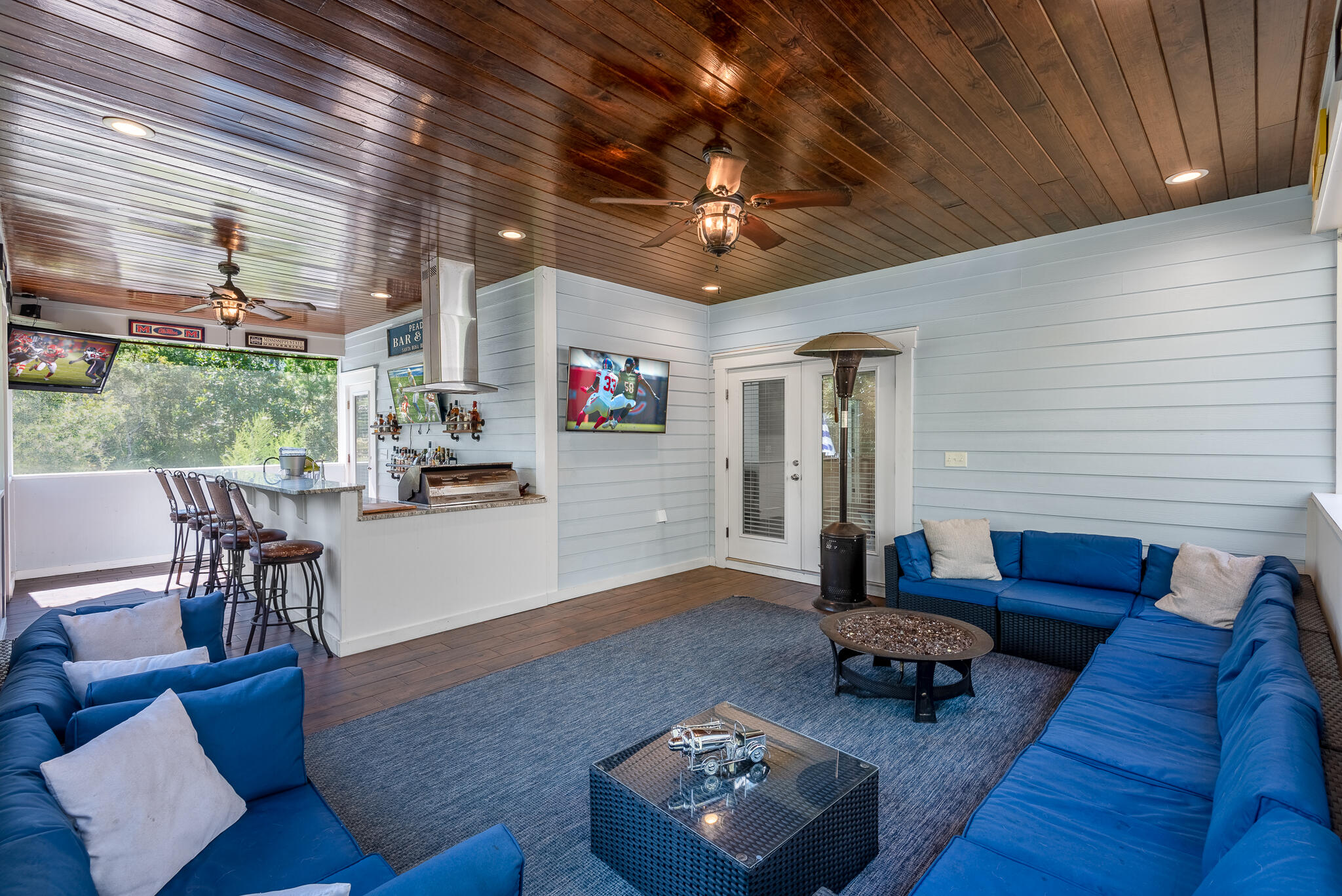 GRAYTON BAYOU - Residential