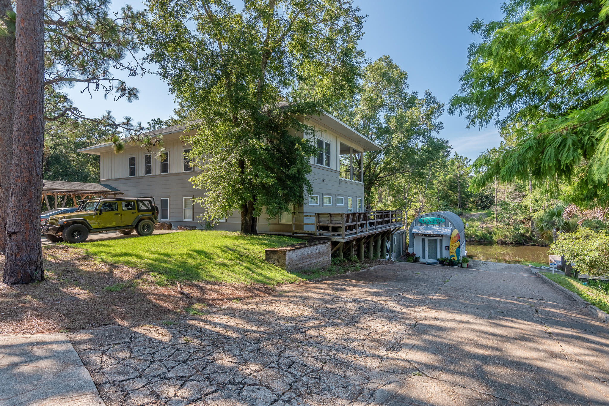 GRAYTON BAYOU - Residential