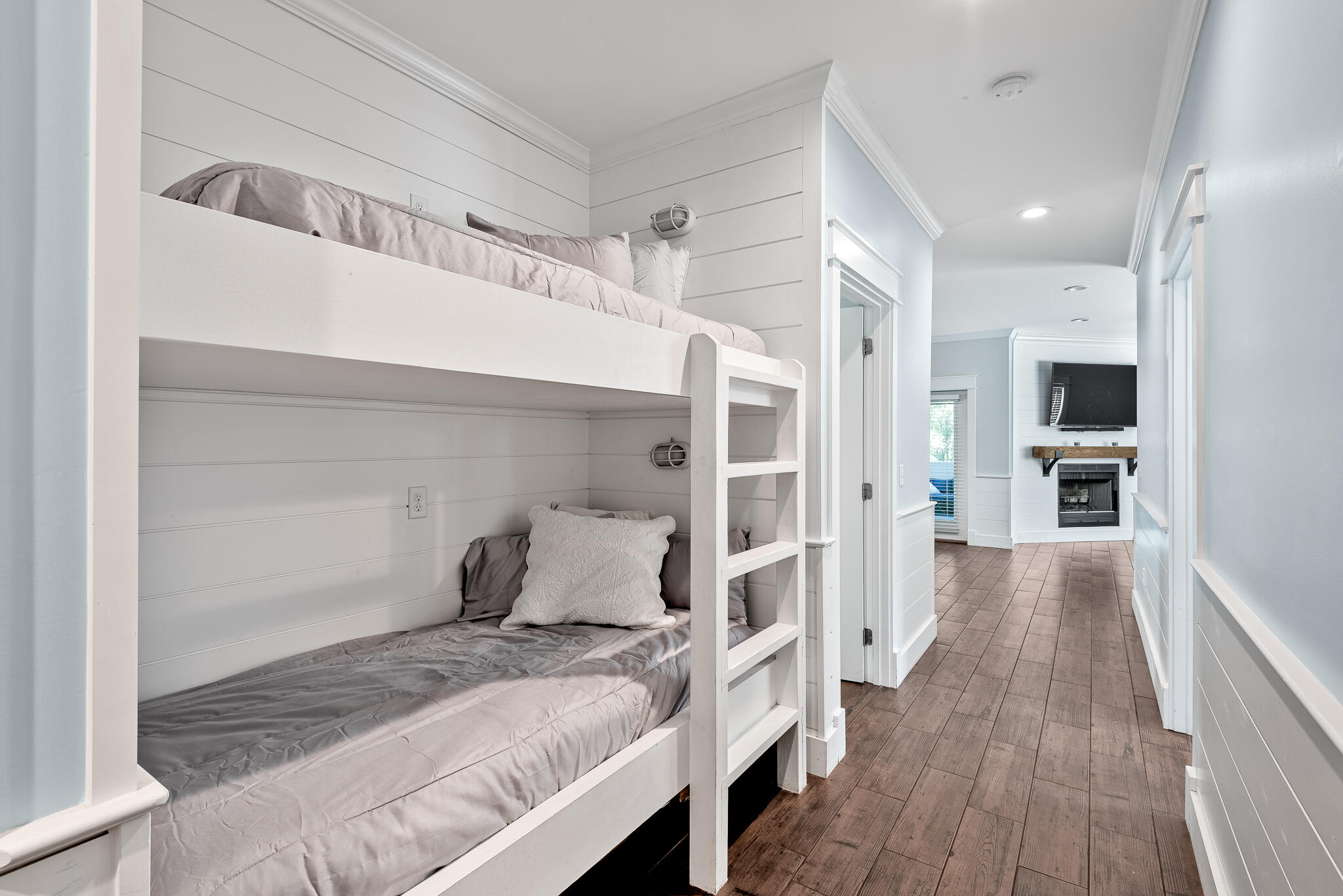 GRAYTON BAYOU - Residential