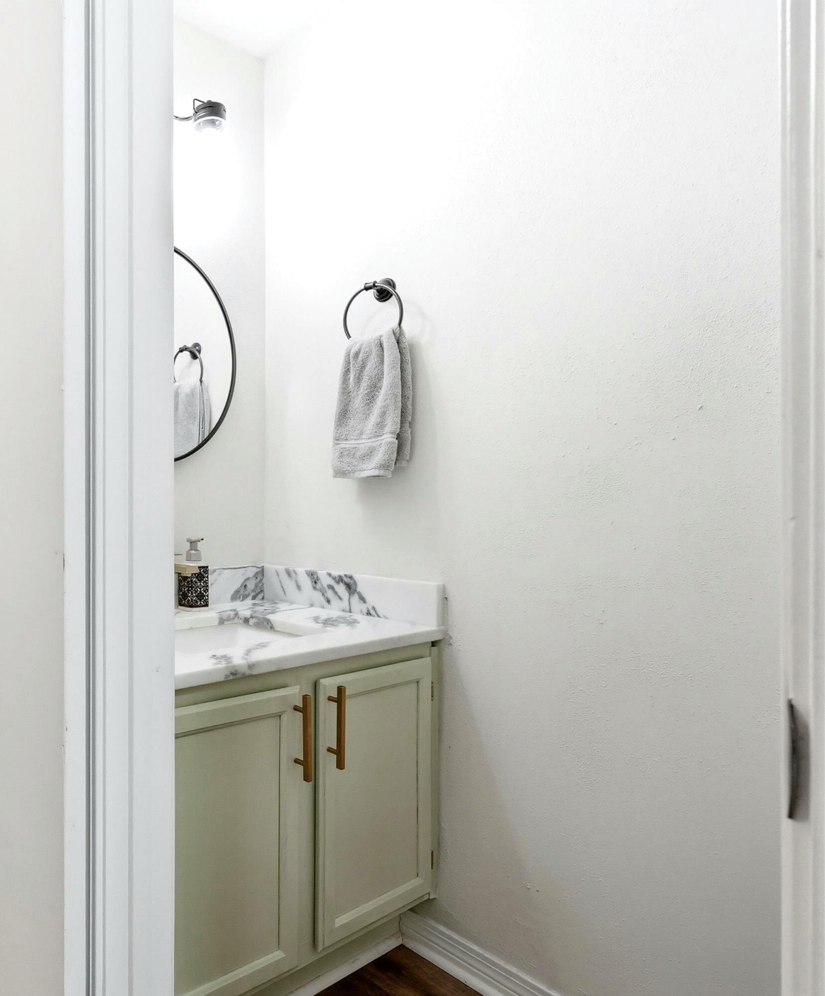 MONTAGE MANOR - Residential