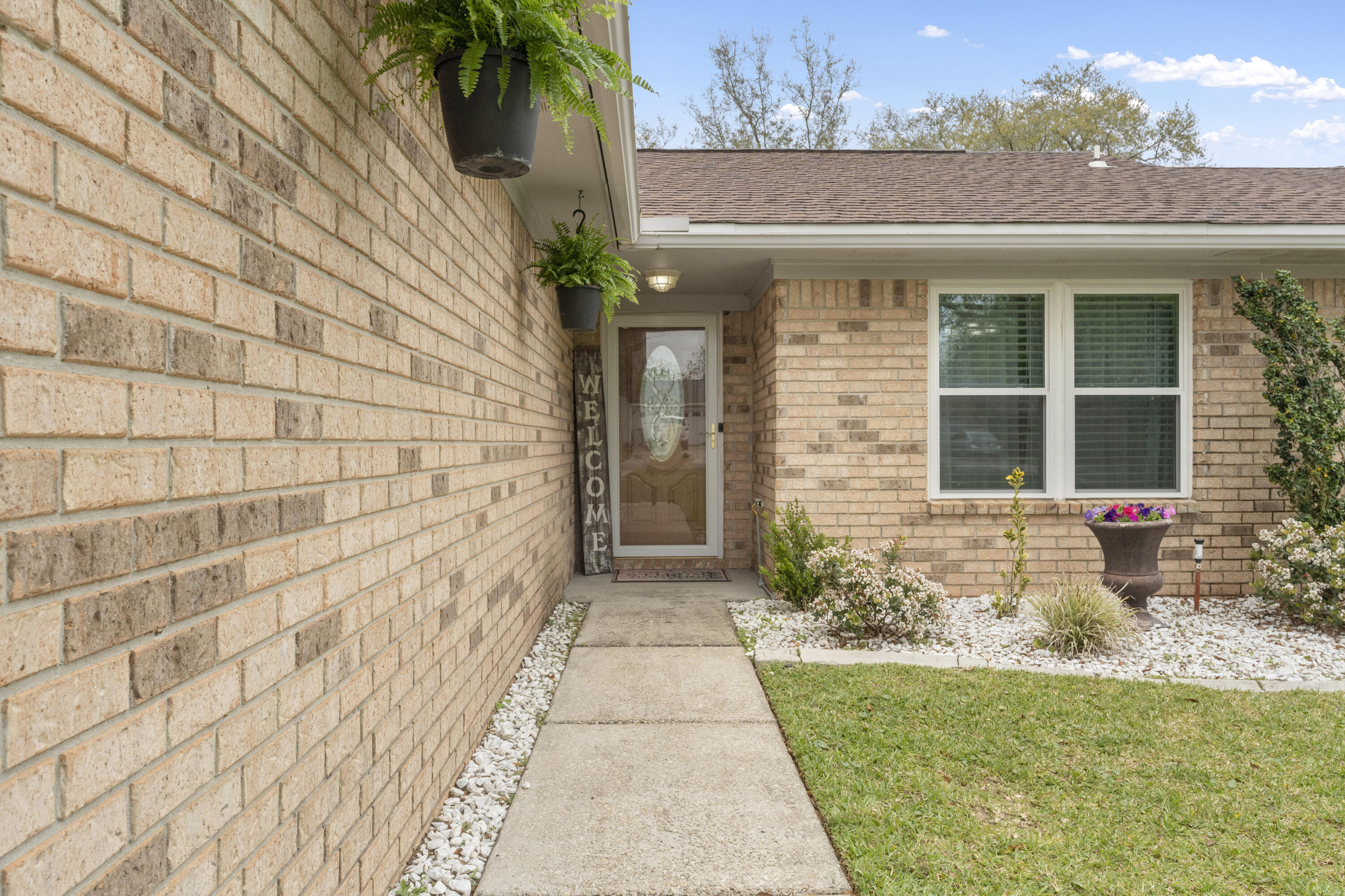 COUNTRY BREEZE ESTATES - Residential