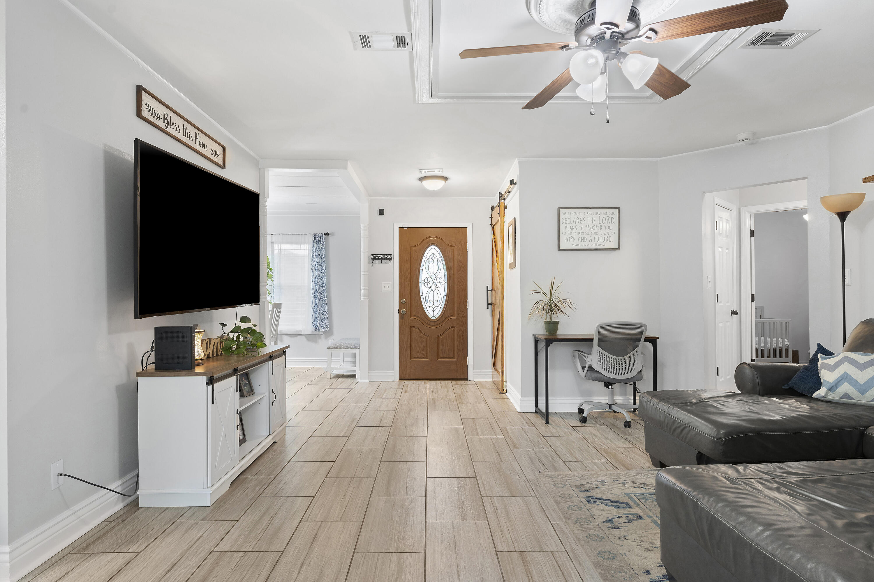 COUNTRY BREEZE ESTATES - Residential