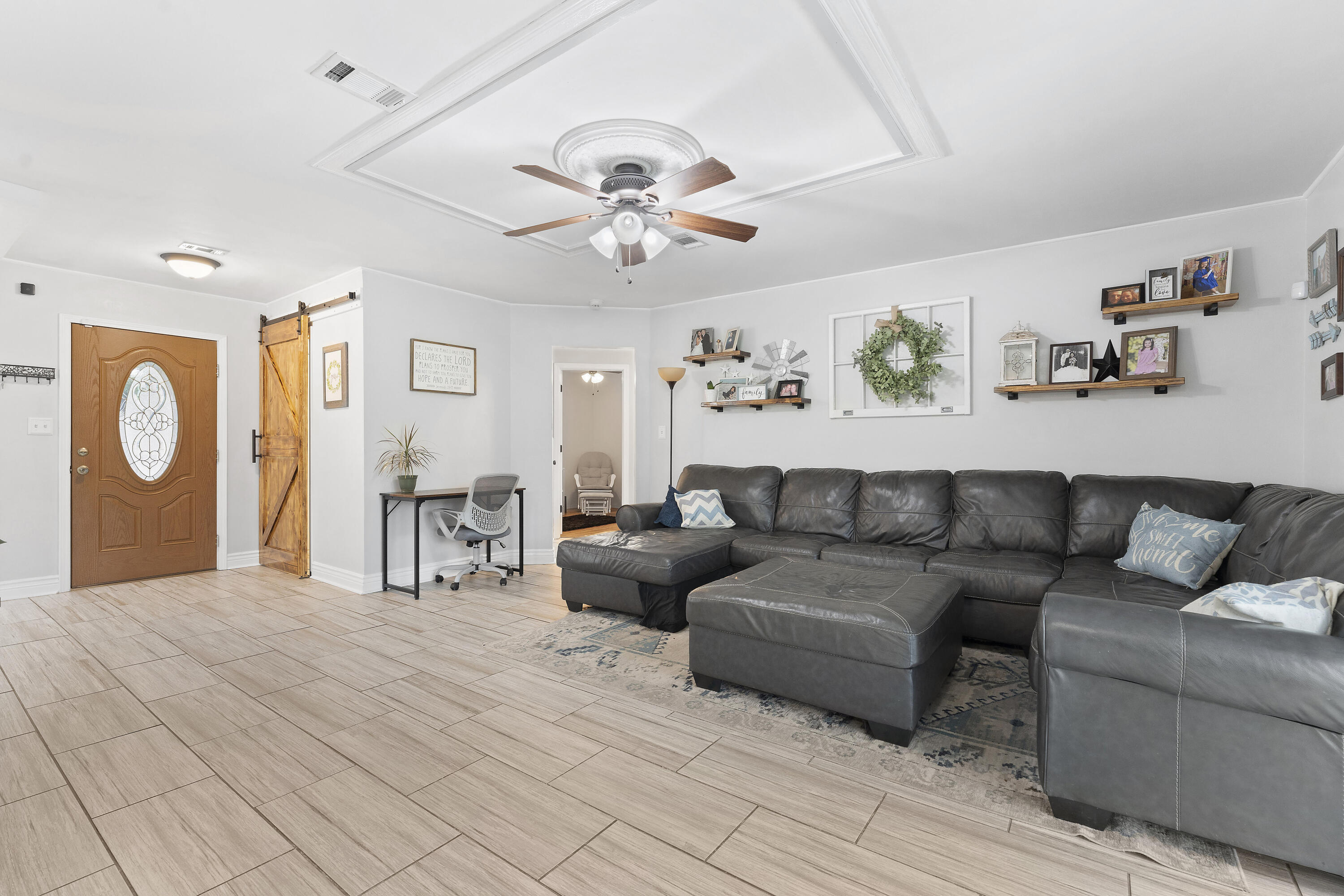 COUNTRY BREEZE ESTATES - Residential