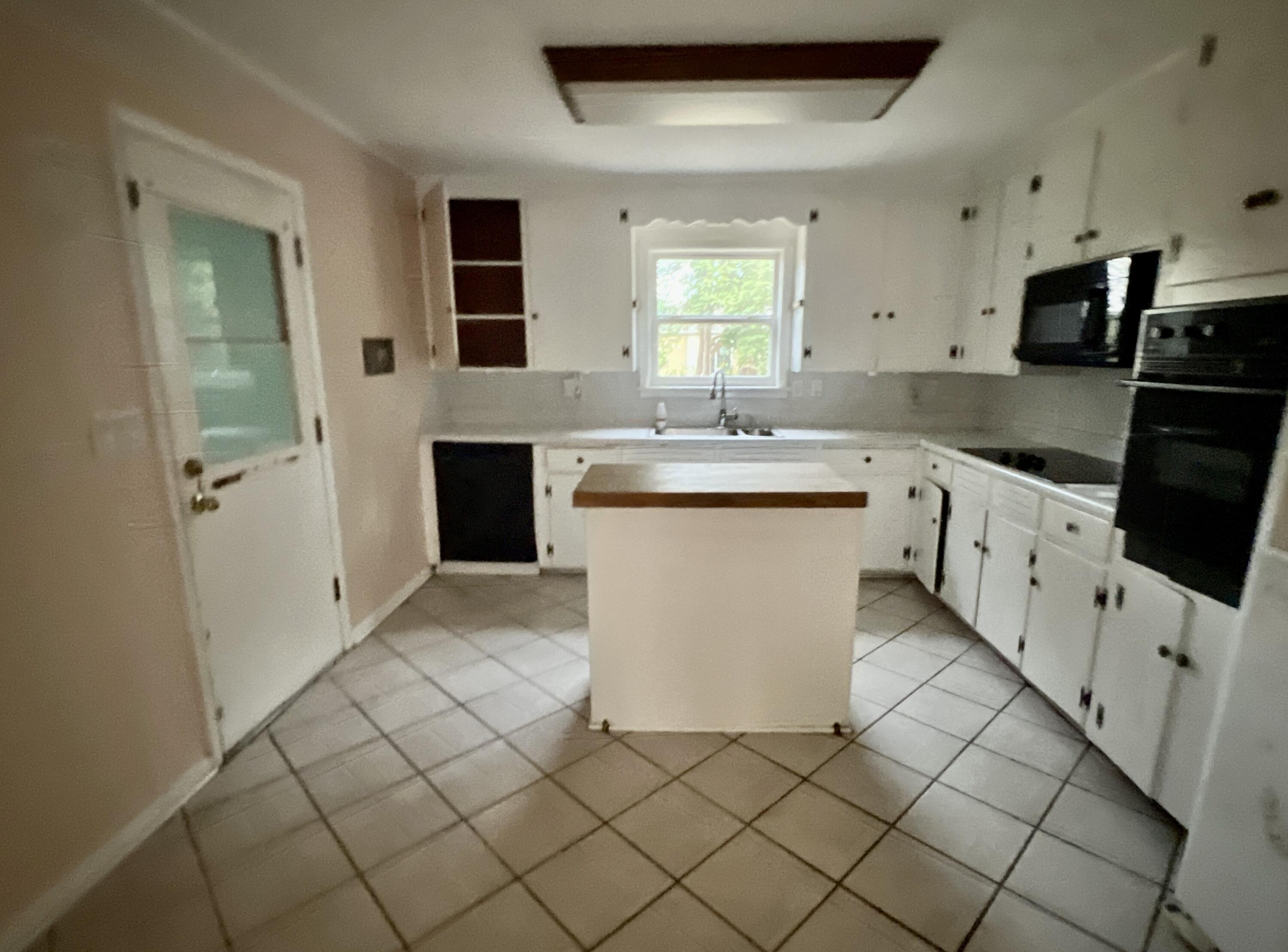 SHADY TERRACE - Residential