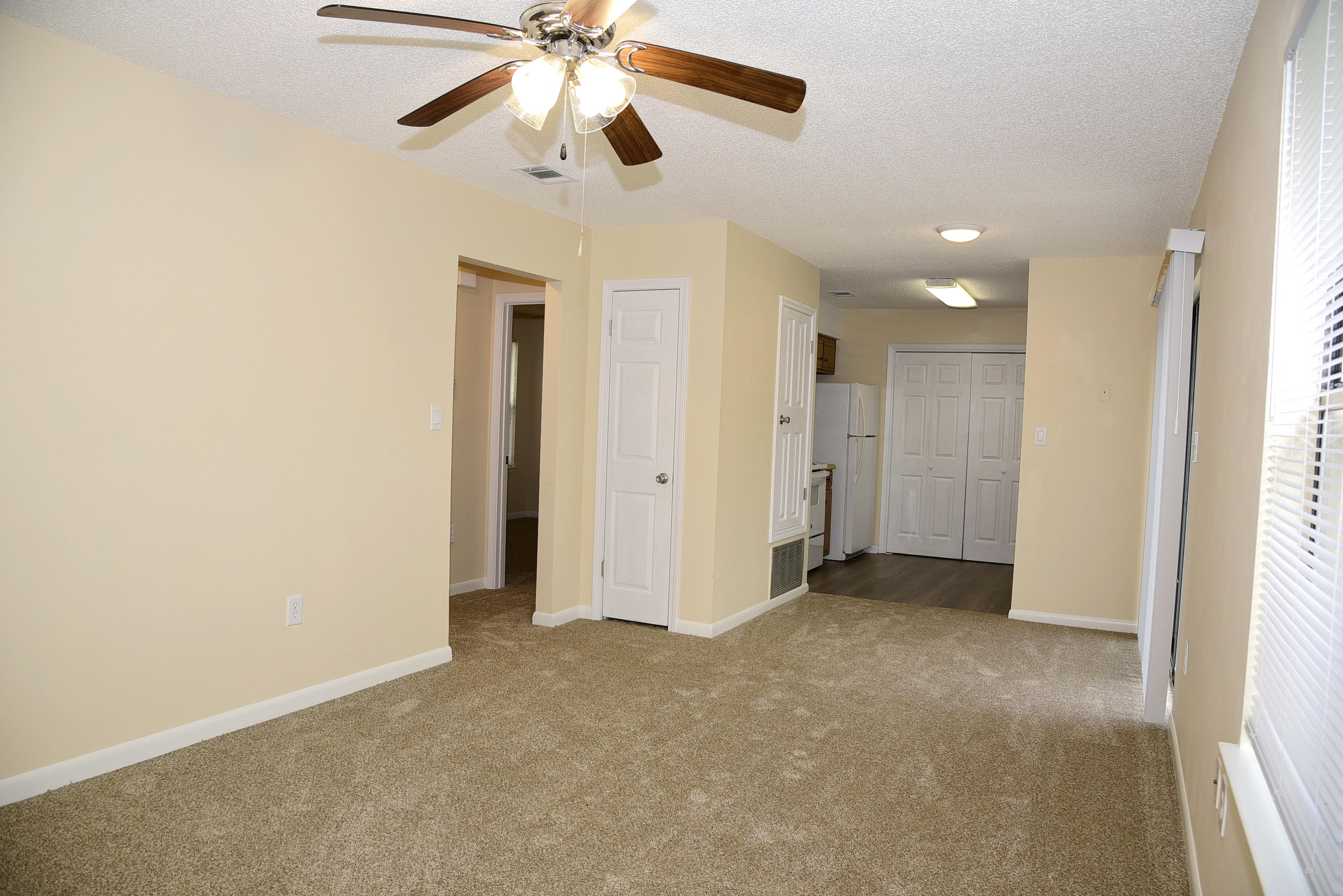 HELMS & ALLEN - Residential Lease