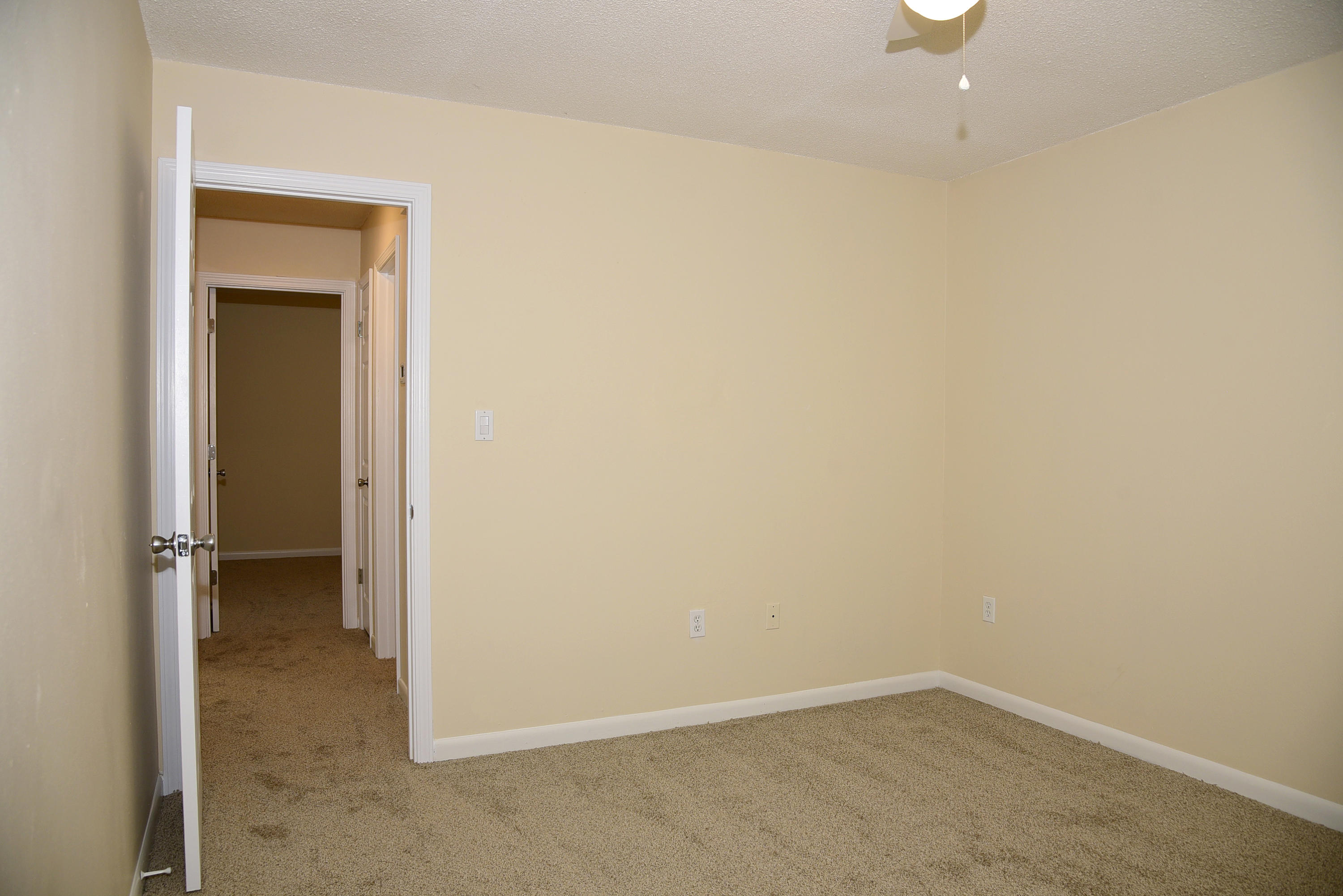 HELMS & ALLEN - Residential Lease