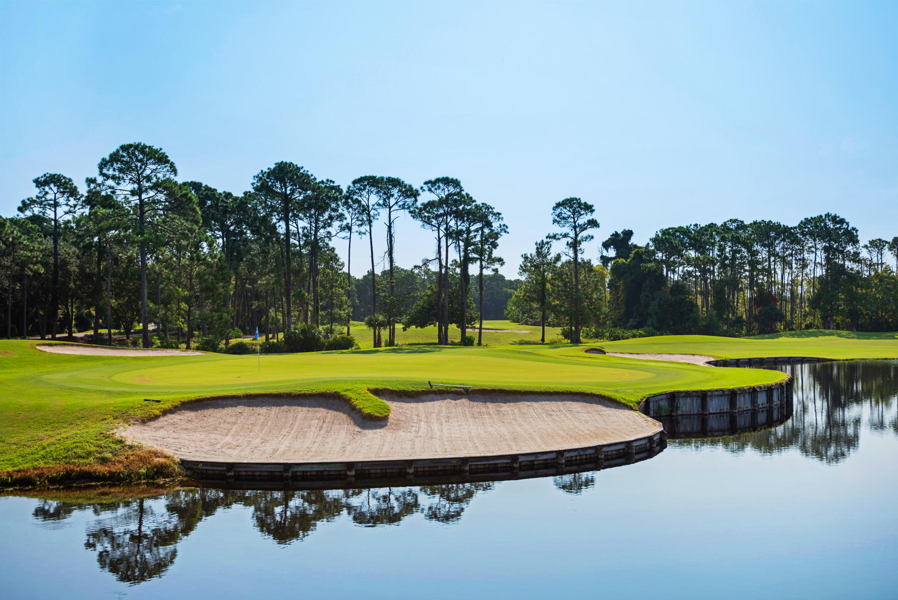 REGATTA BAY GOLF VILLAS - Residential