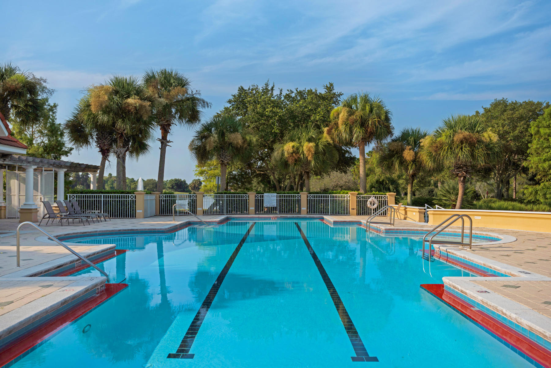 REGATTA BAY GOLF VILLAS - Residential