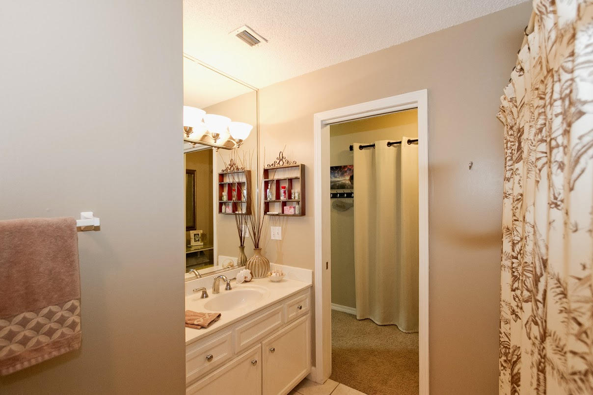 SHORELINE GARDENS T/H - Residential