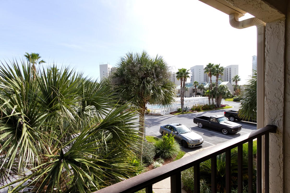 SHORELINE GARDENS T/H - Residential