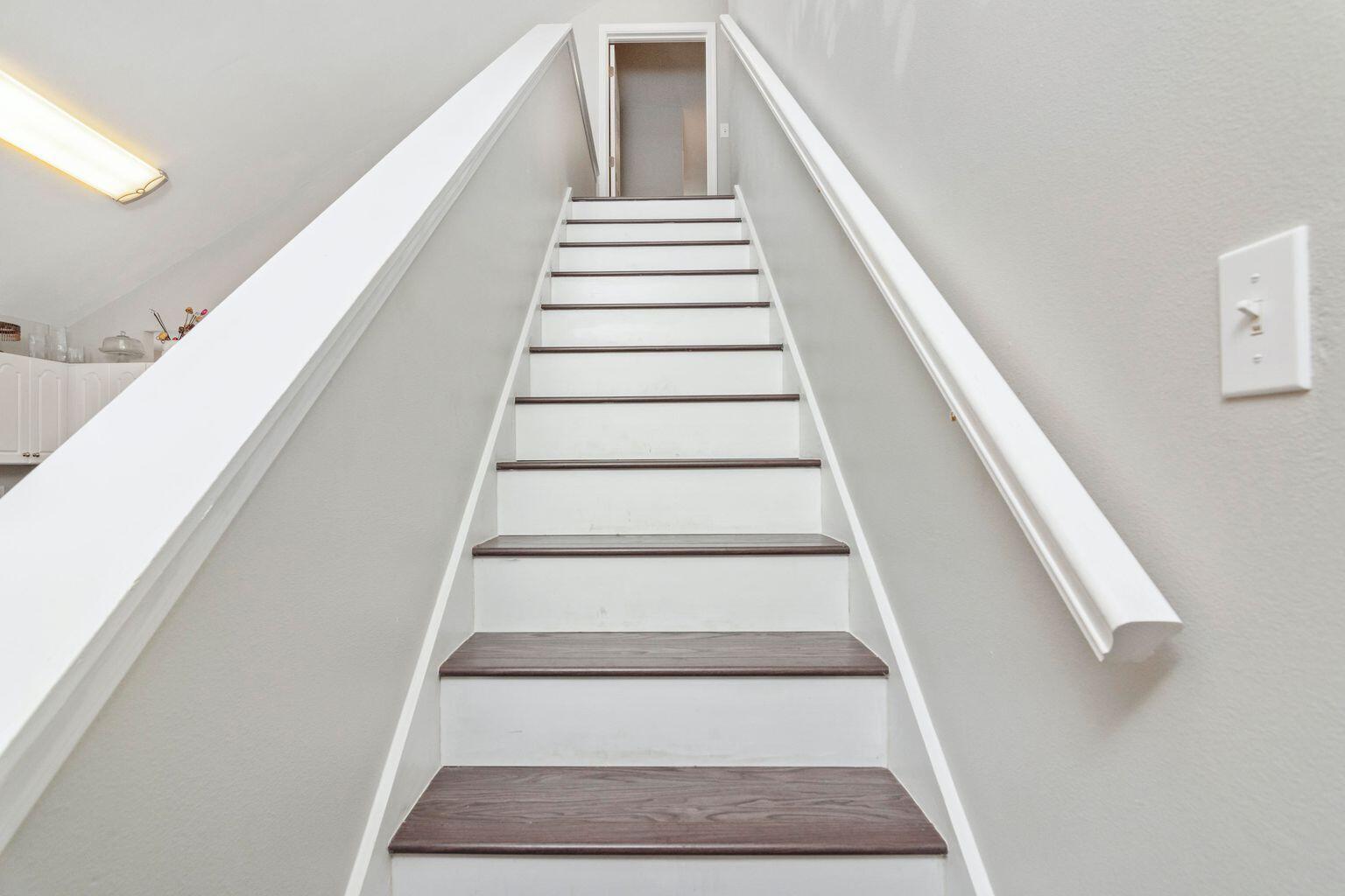 HUNTERS RUN S/D - Residential Lease