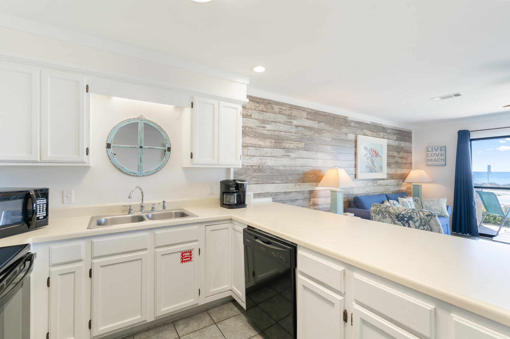 EMERALD SHORES - Residential