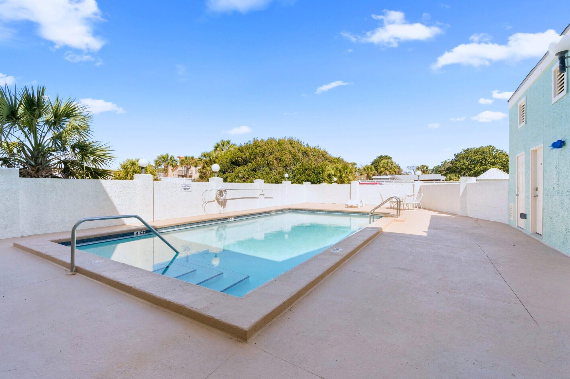 EMERALD SHORES - Residential