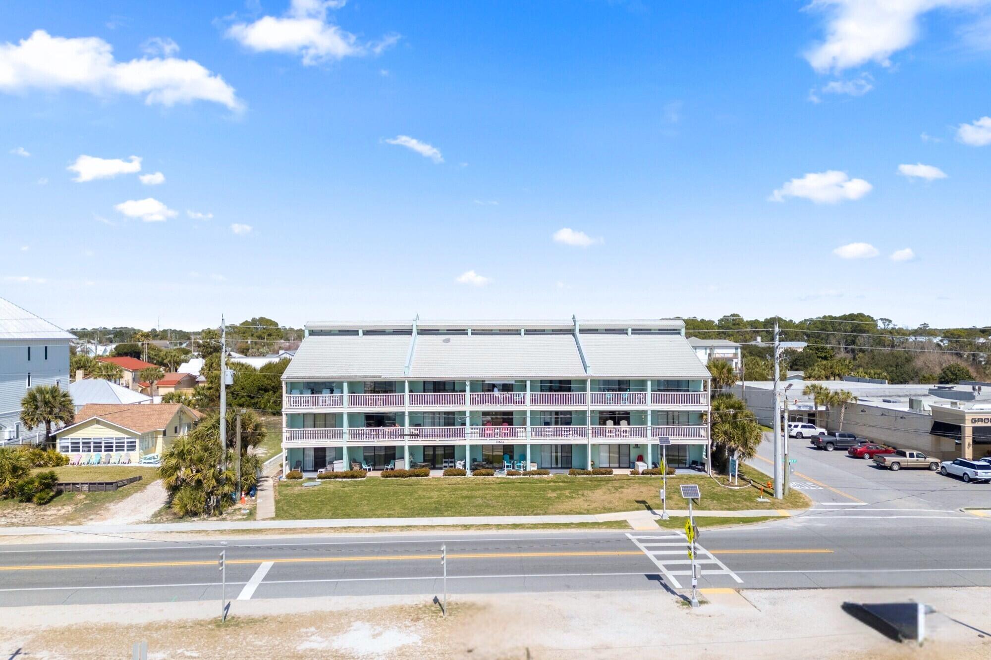 EMERALD SHORES - Residential
