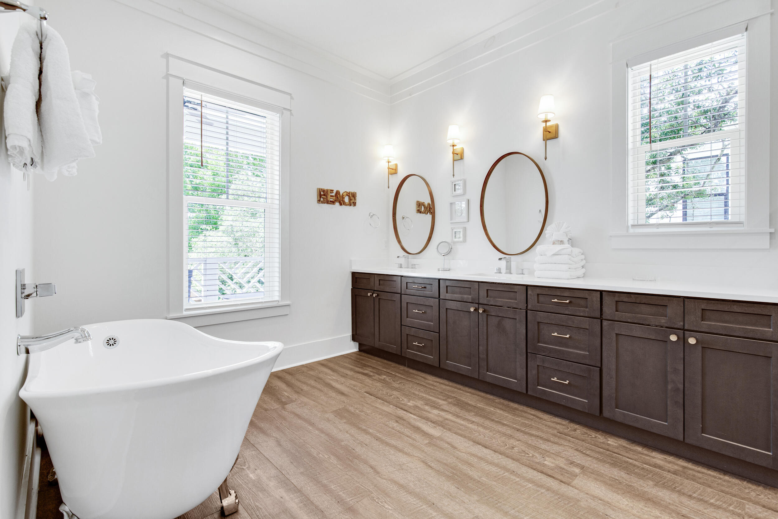 EASTERN LAKE S/D - Residential