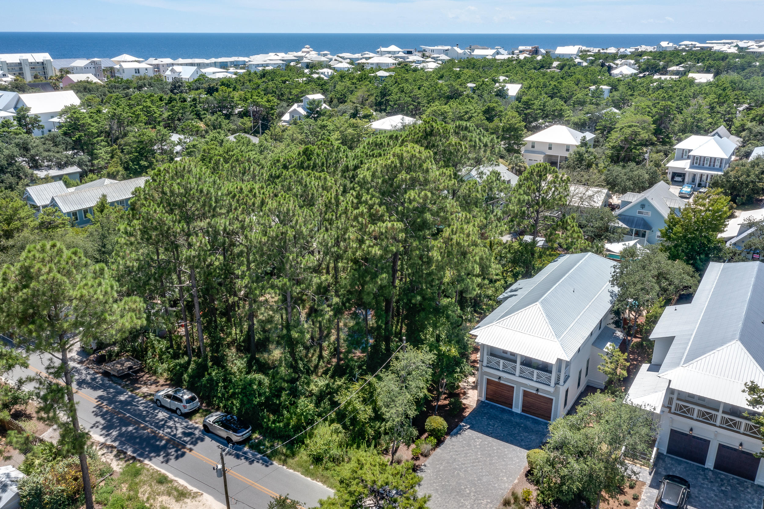 EASTERN LAKE S/D - Residential