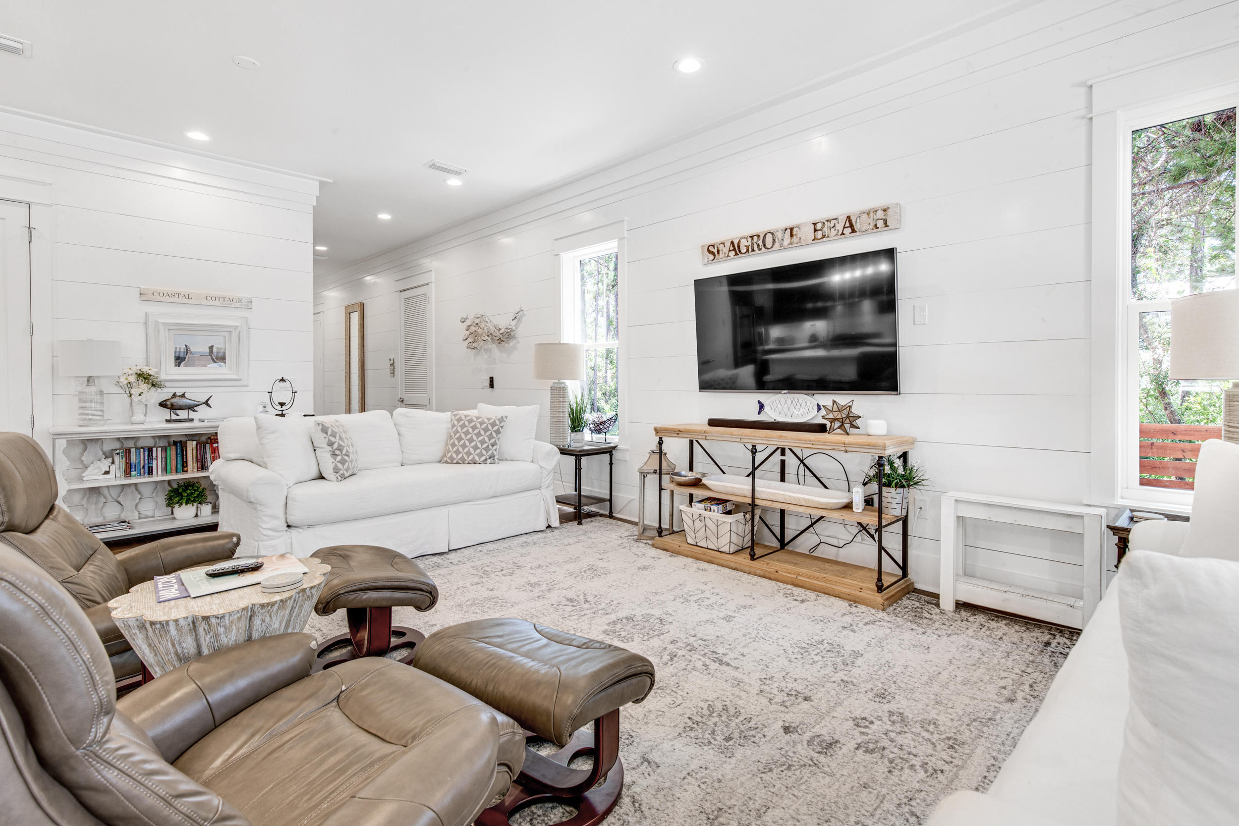 EASTERN LAKE S/D - Residential