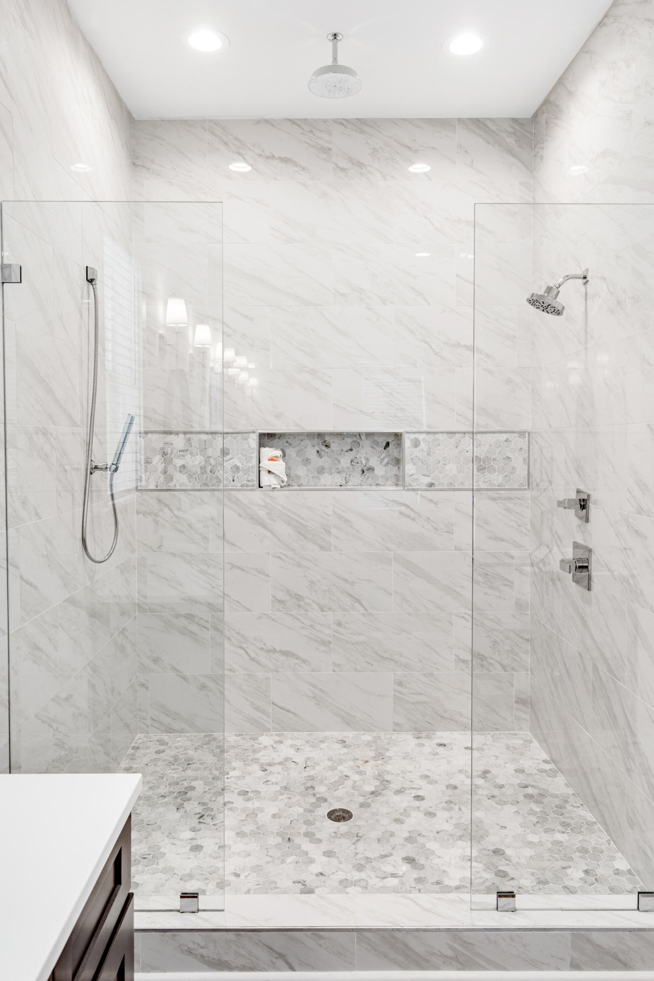 EASTERN LAKE S/D - Residential