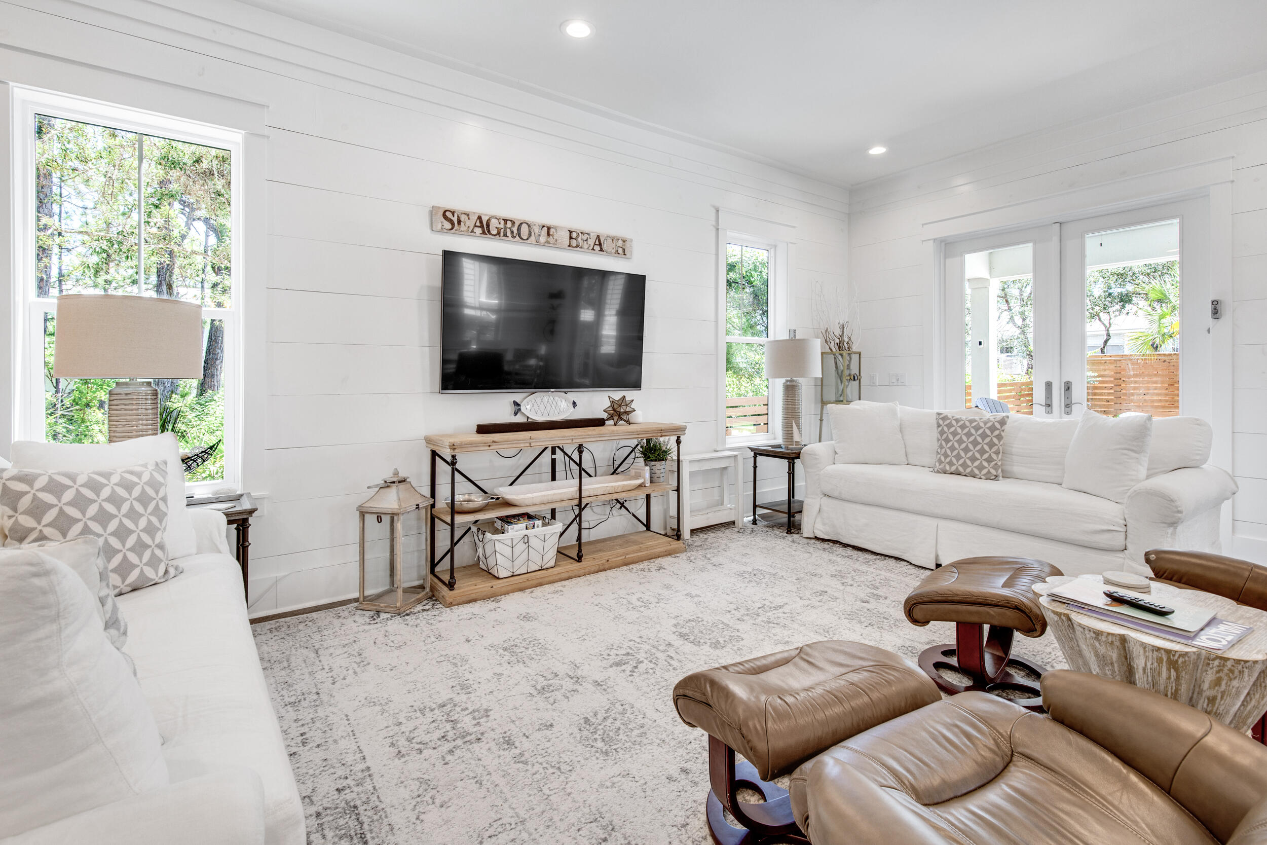 EASTERN LAKE S/D - Residential