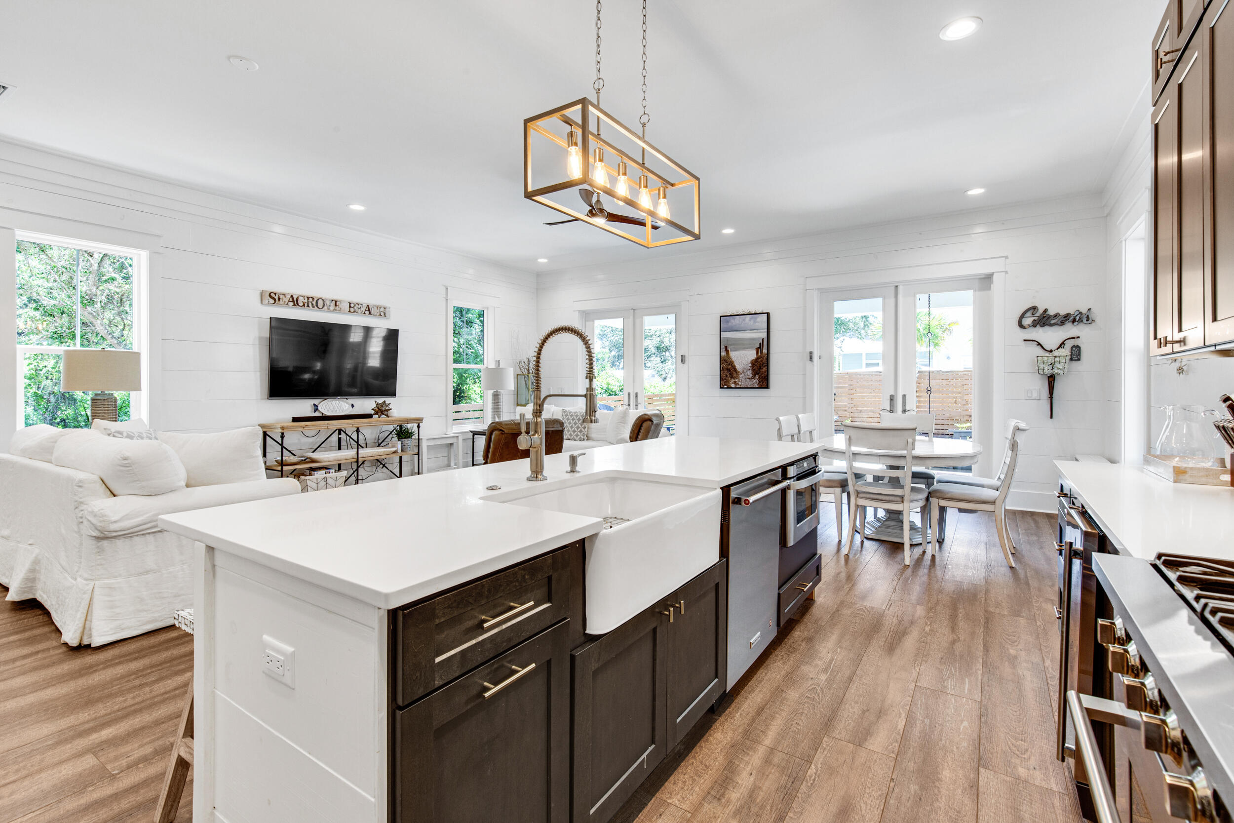 EASTERN LAKE S/D - Residential