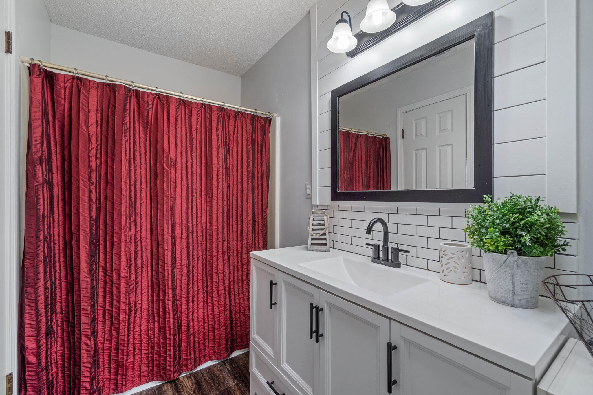 PLANTATION OAKS S/D - Residential