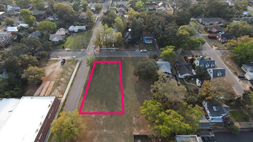 Spacious .24 acre residential lot location for you to build just two blocks outside of the North Hill Preservation District.  Corner lot on Baylen and Mallory that is 75 x 140. This location is tucked into historical architecture along the street. The lot sits above flood elevation and is less than 2 miles from Escambia Bay and less than 10 miles to the beautiful Emerald Coast Beaches. Close proximity to Pensacola downtown shopping, dining and history.  No HOA.