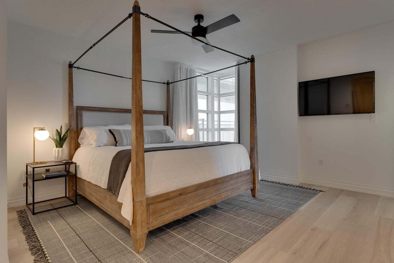 STERLING SHORES - Residential