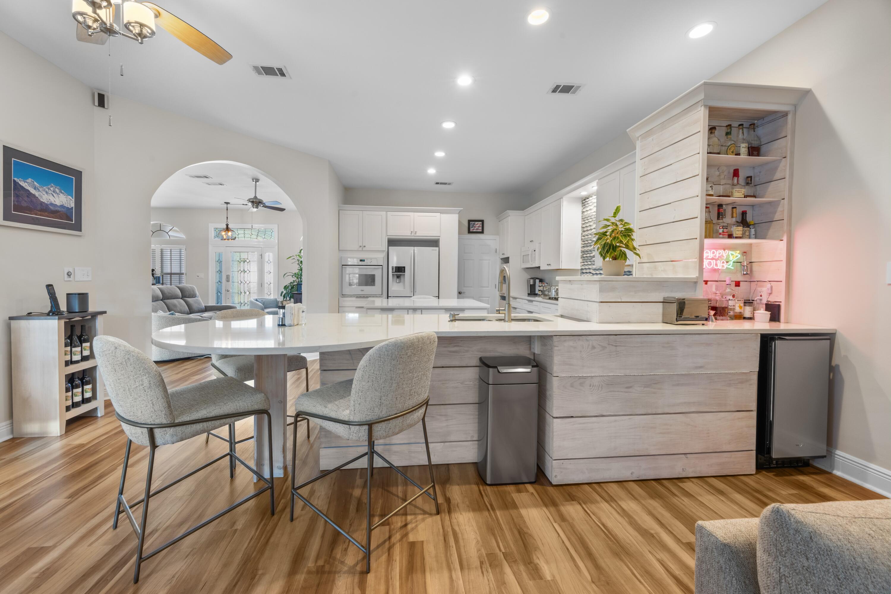 RAVEN OAKS TROON - Residential