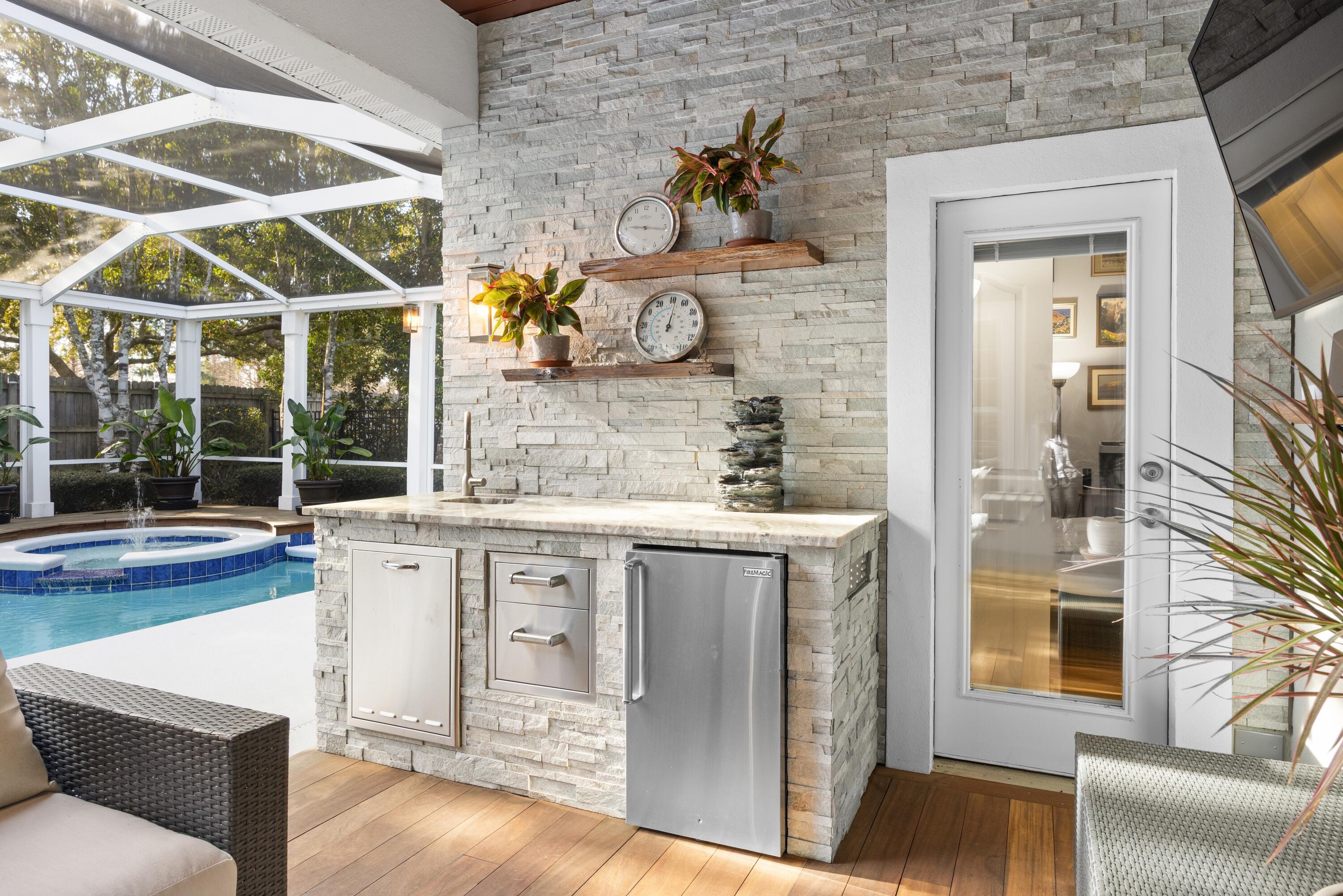 RAVEN OAKS TROON - Residential