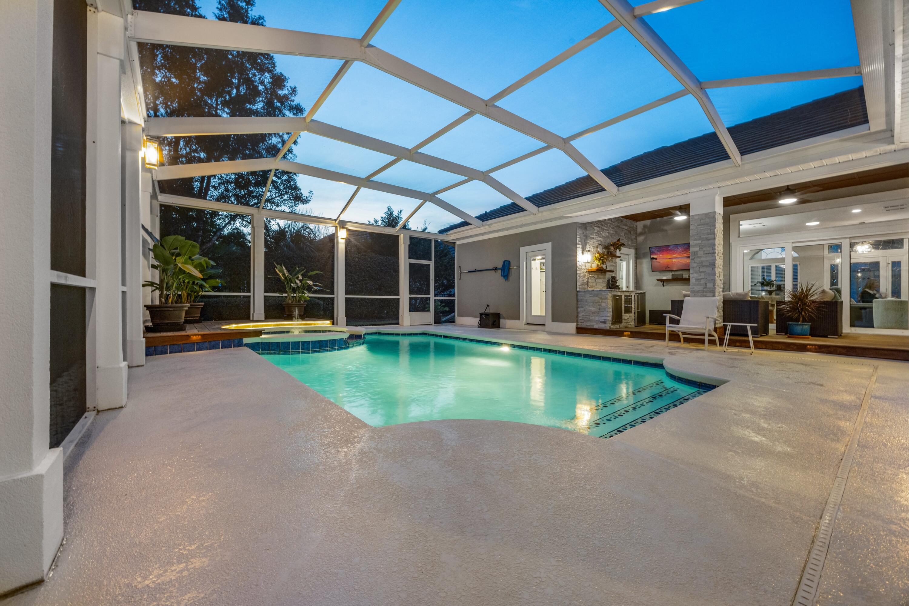 RAVEN OAKS TROON - Residential