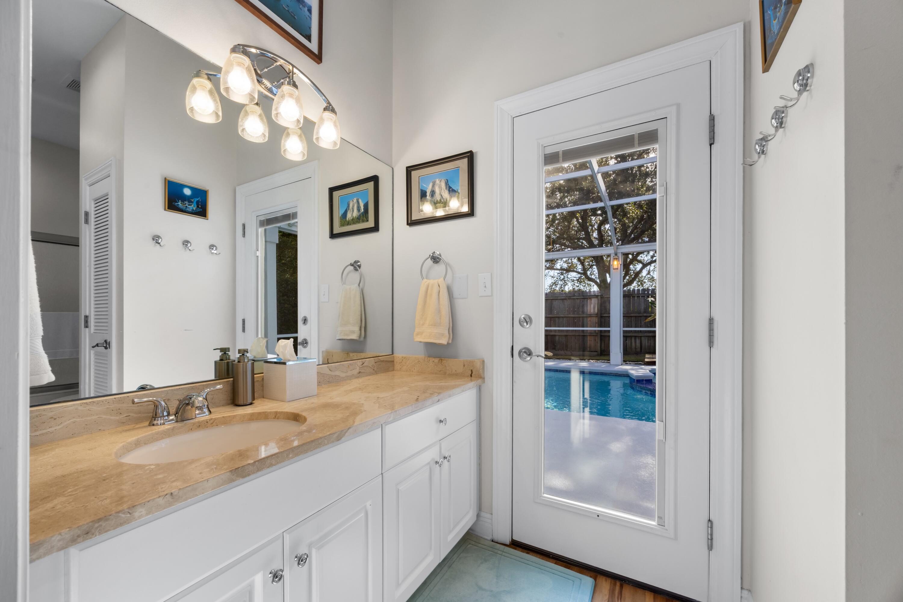 RAVEN OAKS TROON - Residential