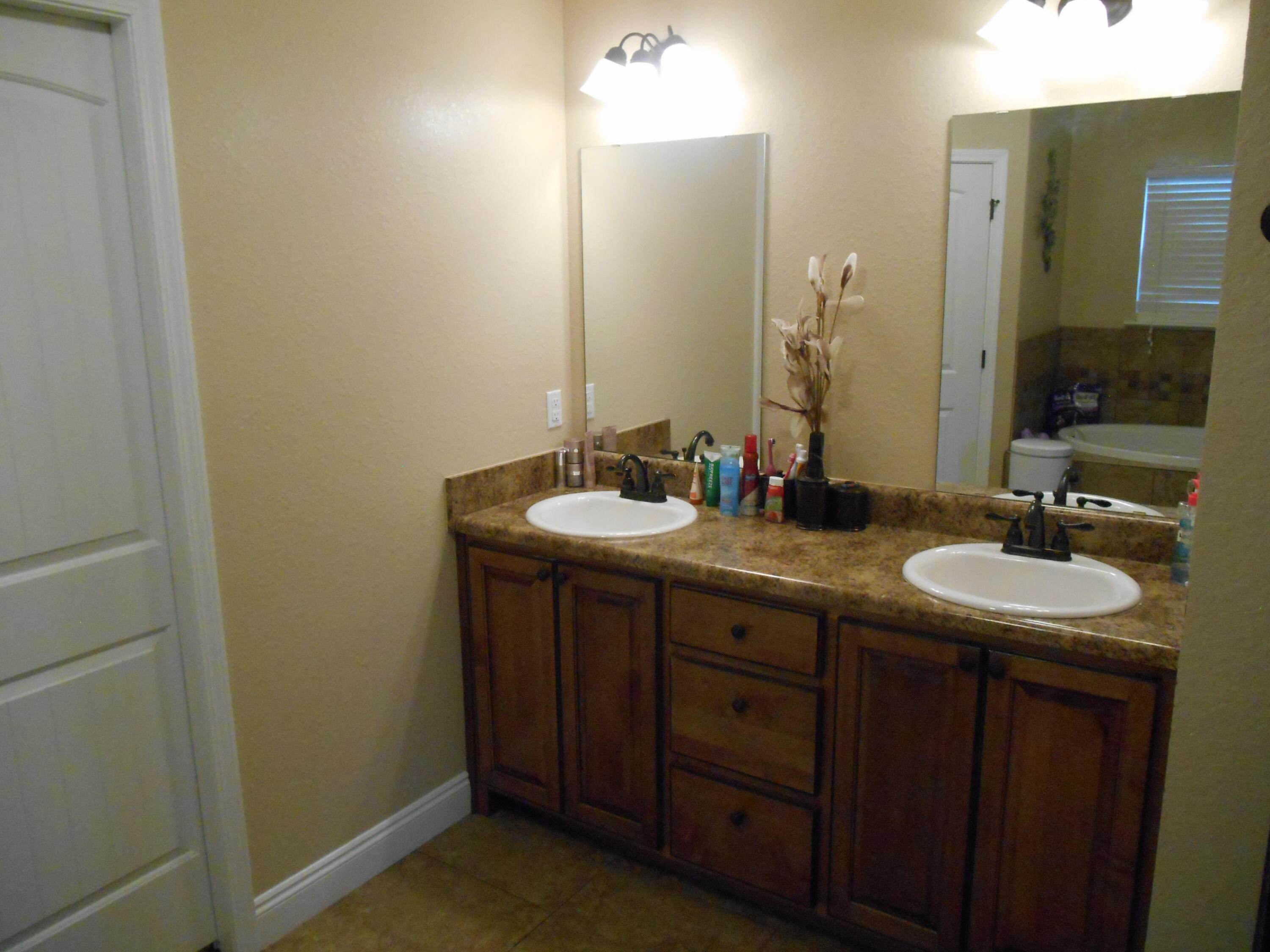 NAVARRE S/D 2ND ADDN - Residential