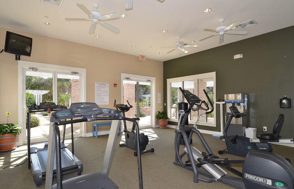 MARKET STREET INN - Residential