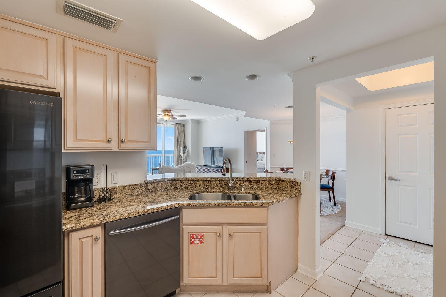 SILVER BEACH TOWERS - Residential